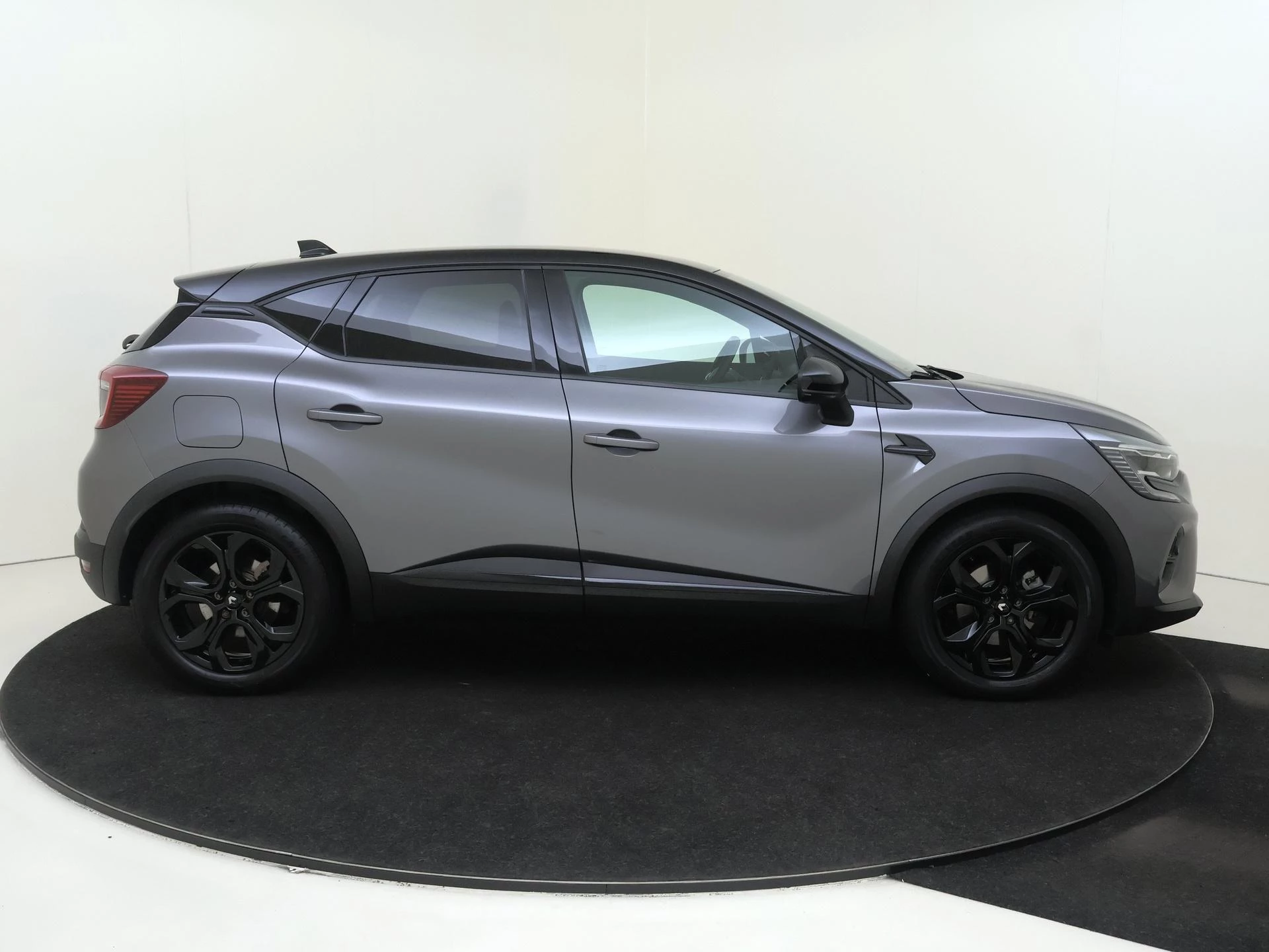 Renault-Captur-image-5