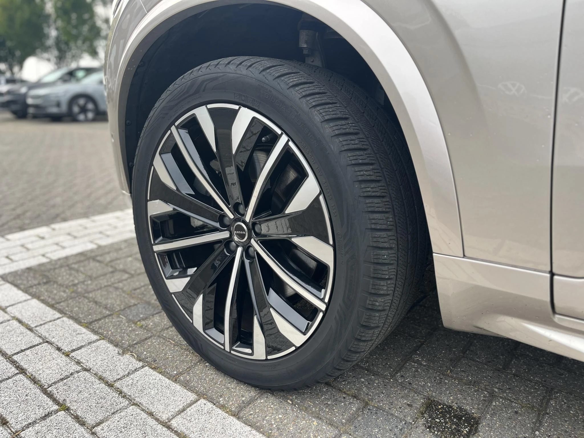 Volvo-XC90-image-4