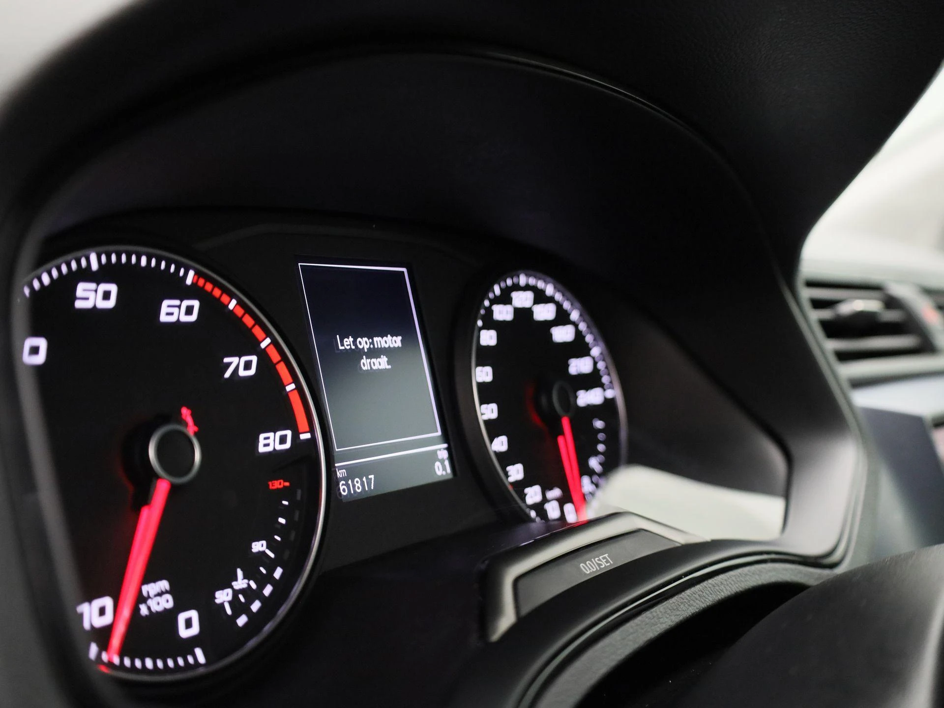 SEAT-Arona-image-30