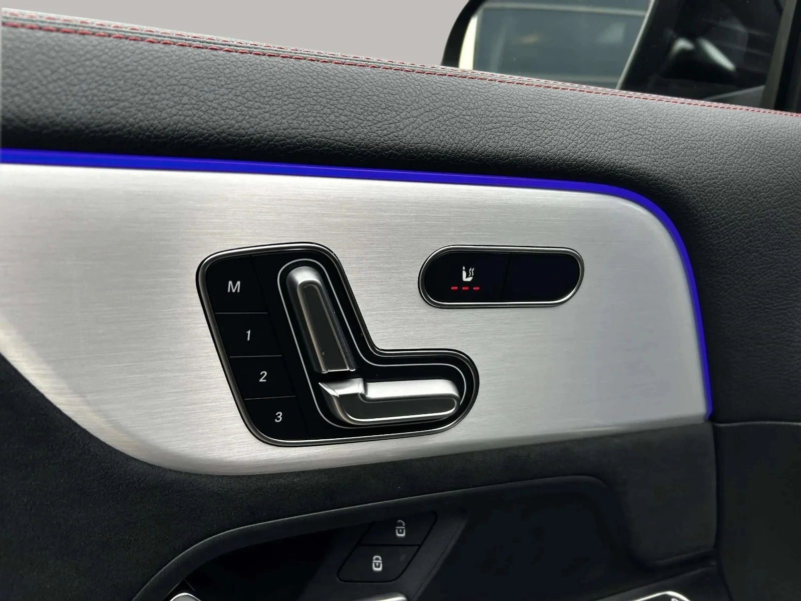 Mercedes-Benz-EQA-image-11