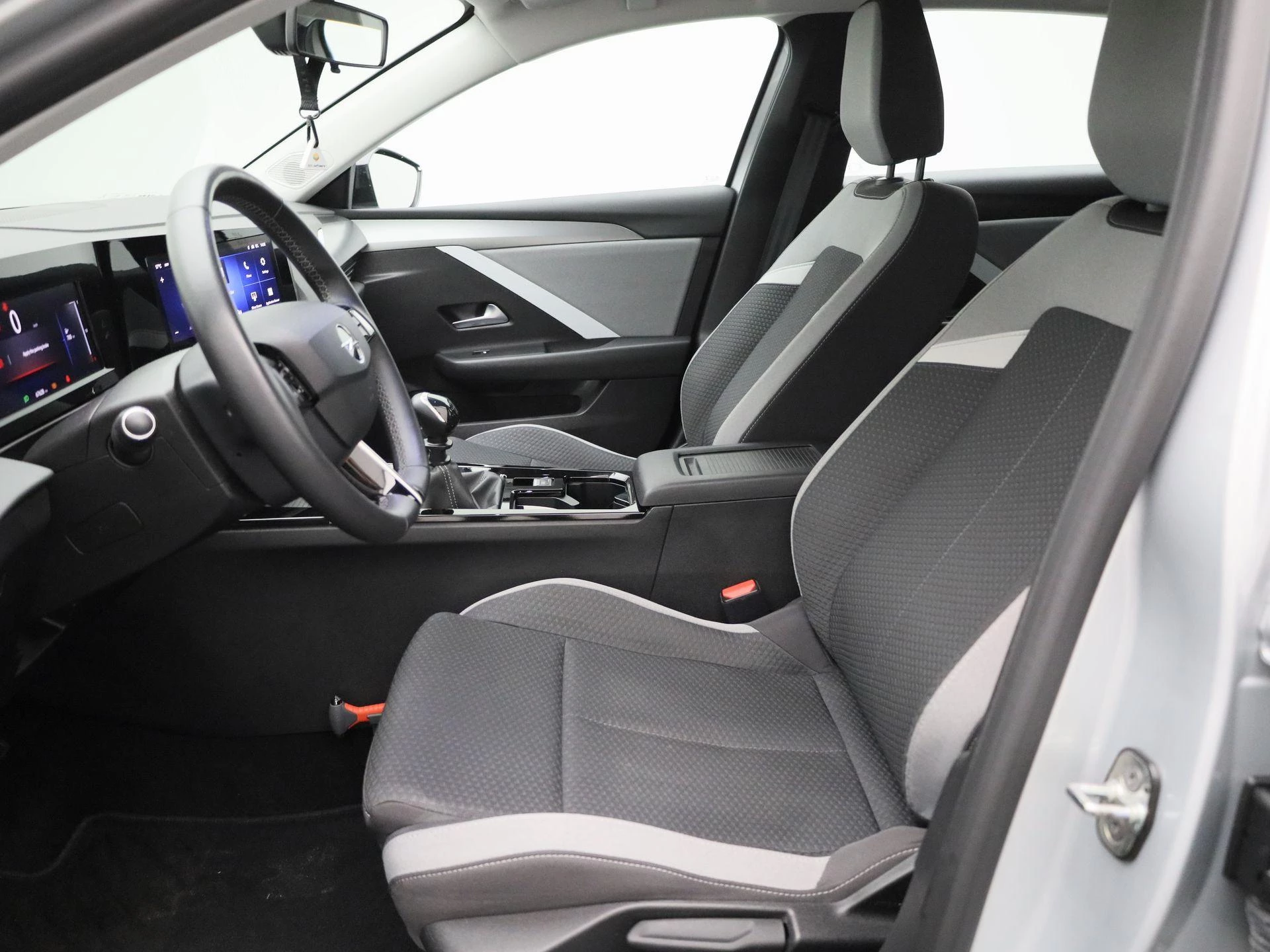 Opel-Astra-image-7