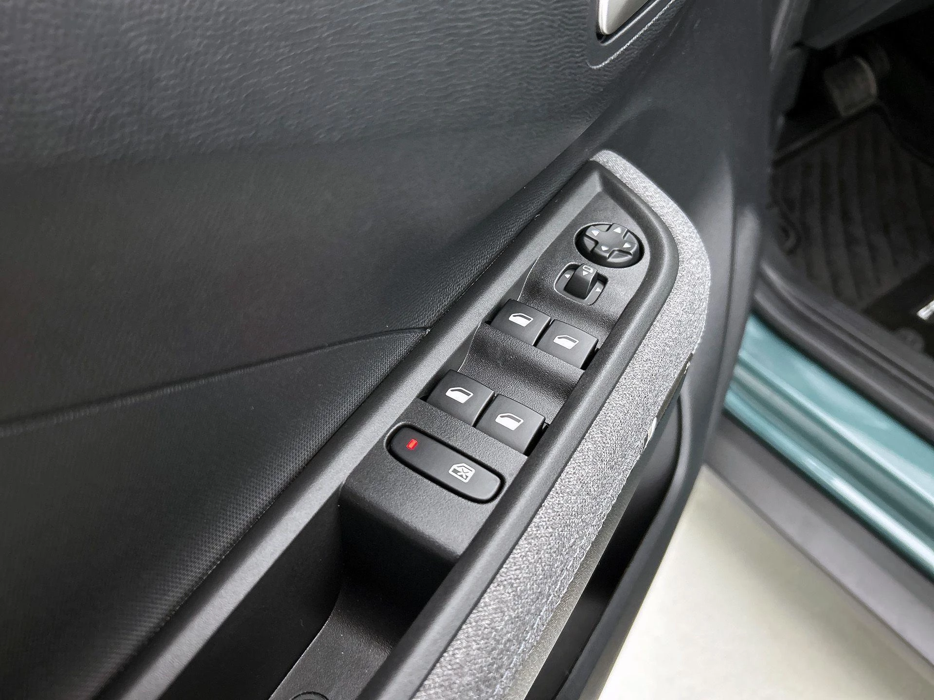 Opel-Frontera-image-18