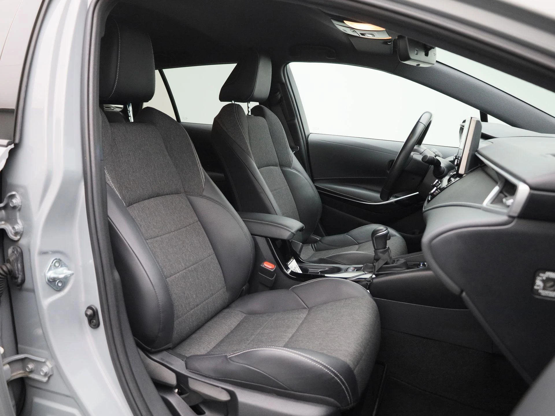 Toyota-Corolla Touring Sports-image-30