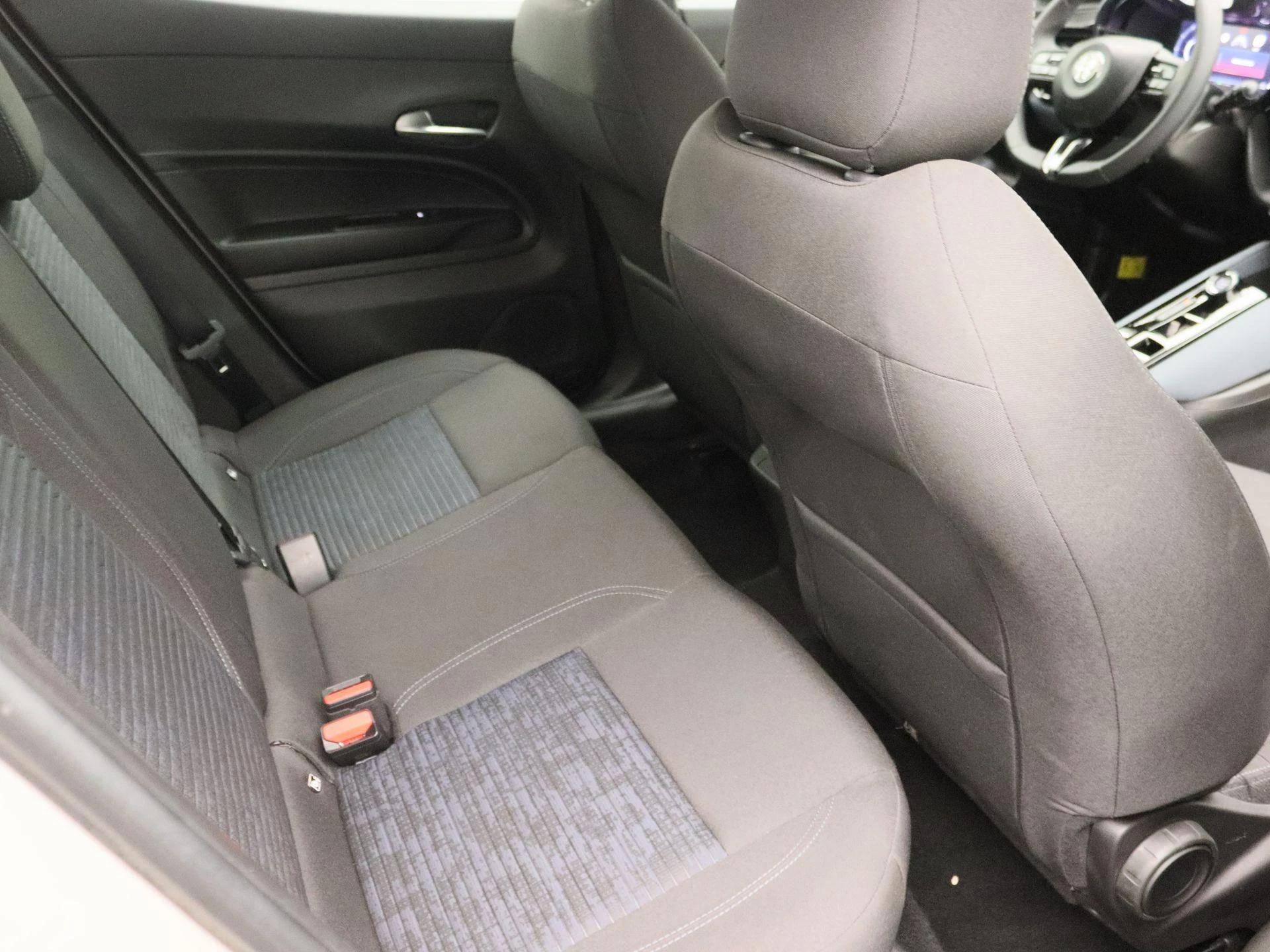 Alfa Romeo-Junior-image-22