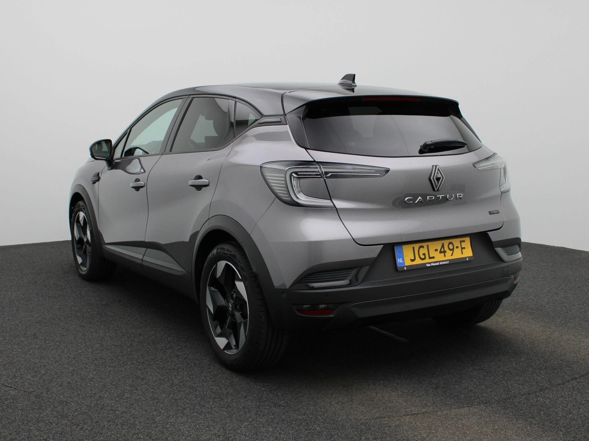 Renault-Captur-image-1