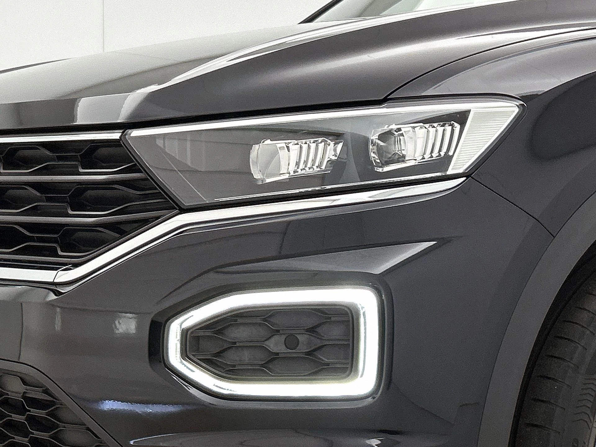 Volkswagen-T-Roc-image-29