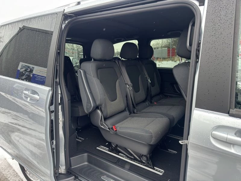 Mercedes-Benz-V-Klasse-image-17
