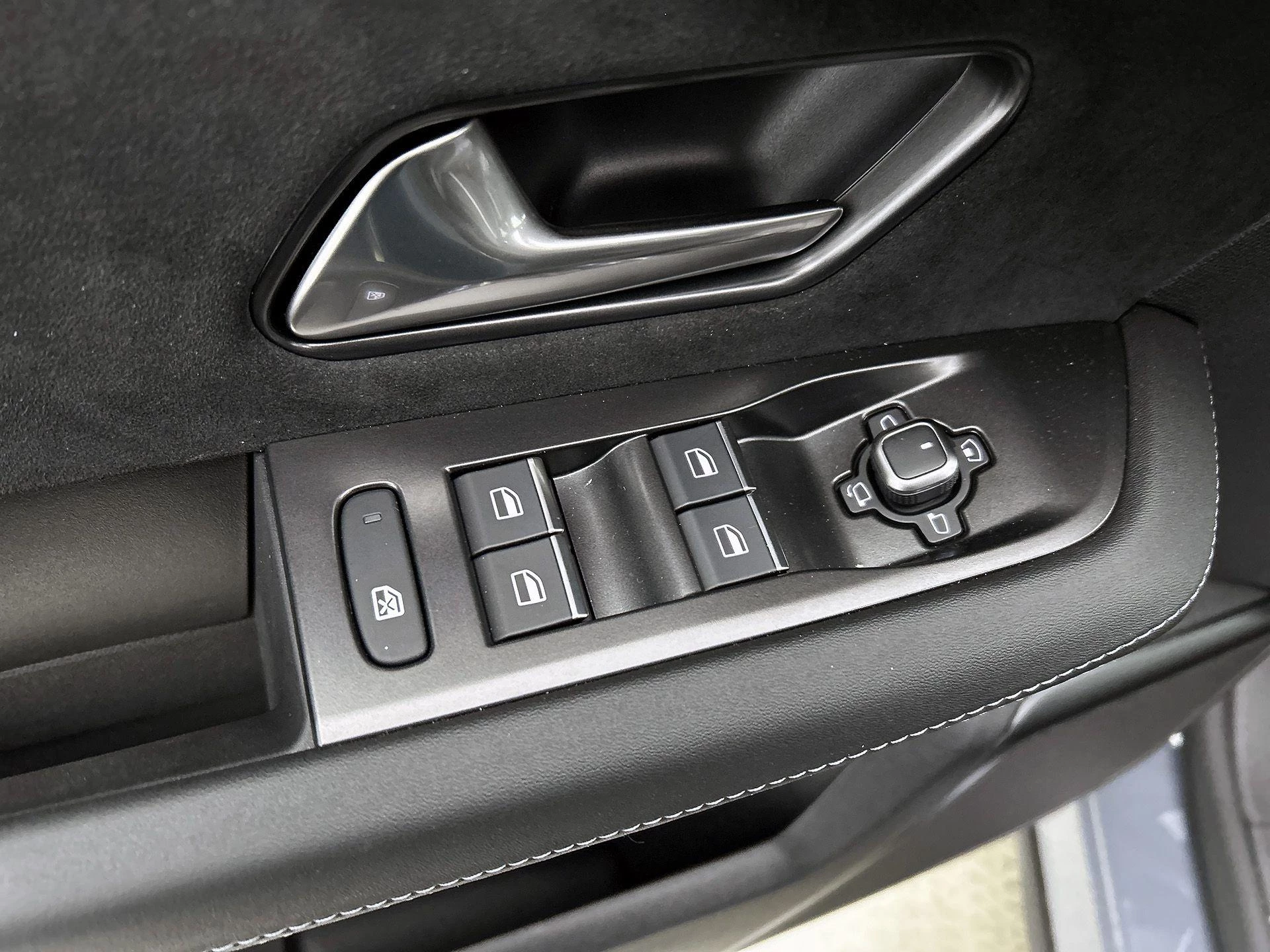 Opel Grandland 1.6 Turbo Plug-in-Hybrid Ultimate
