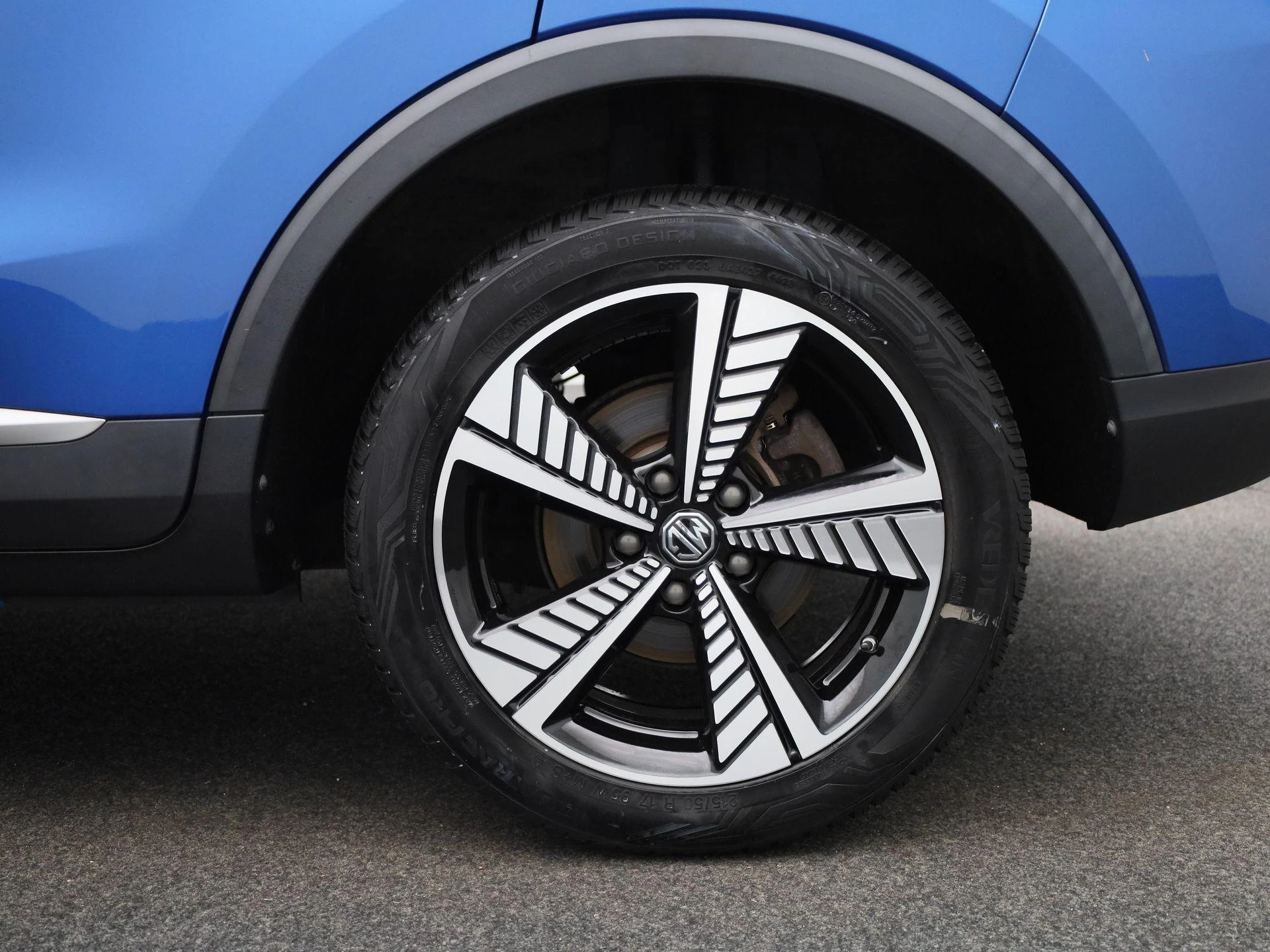 MG-ZS EV-image-12