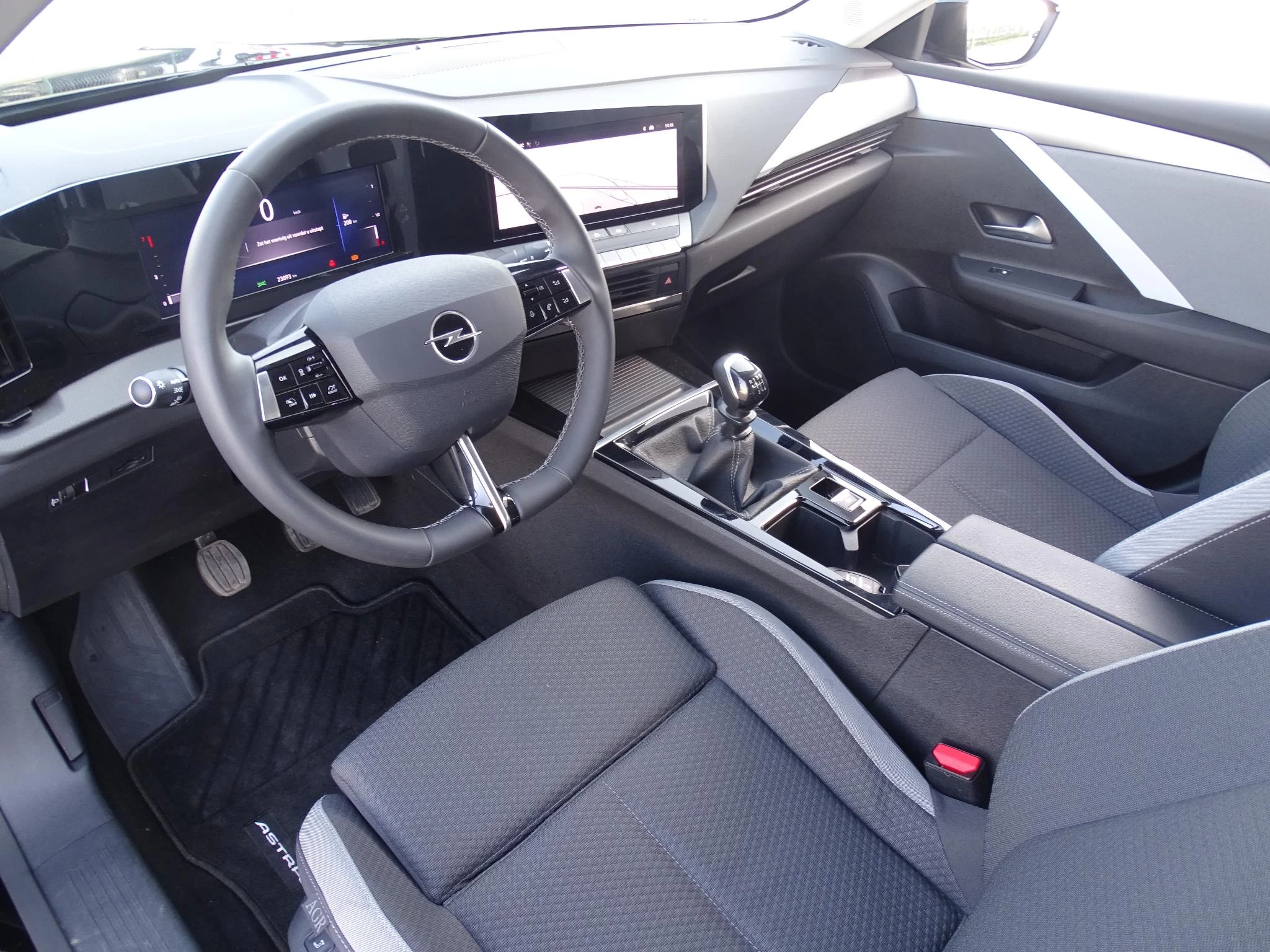 Opel Astra Sports Tourer 1.2T Edition