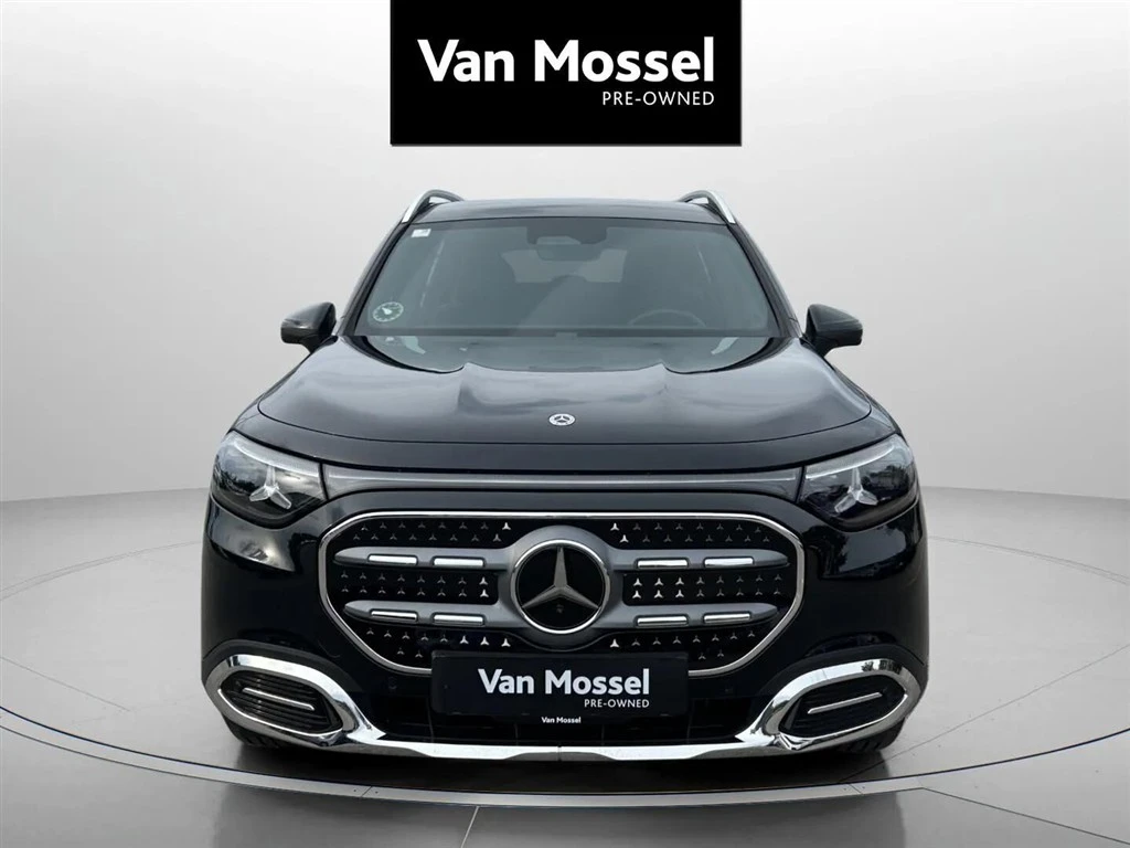 Mercedes-Benz-GLB-image-1