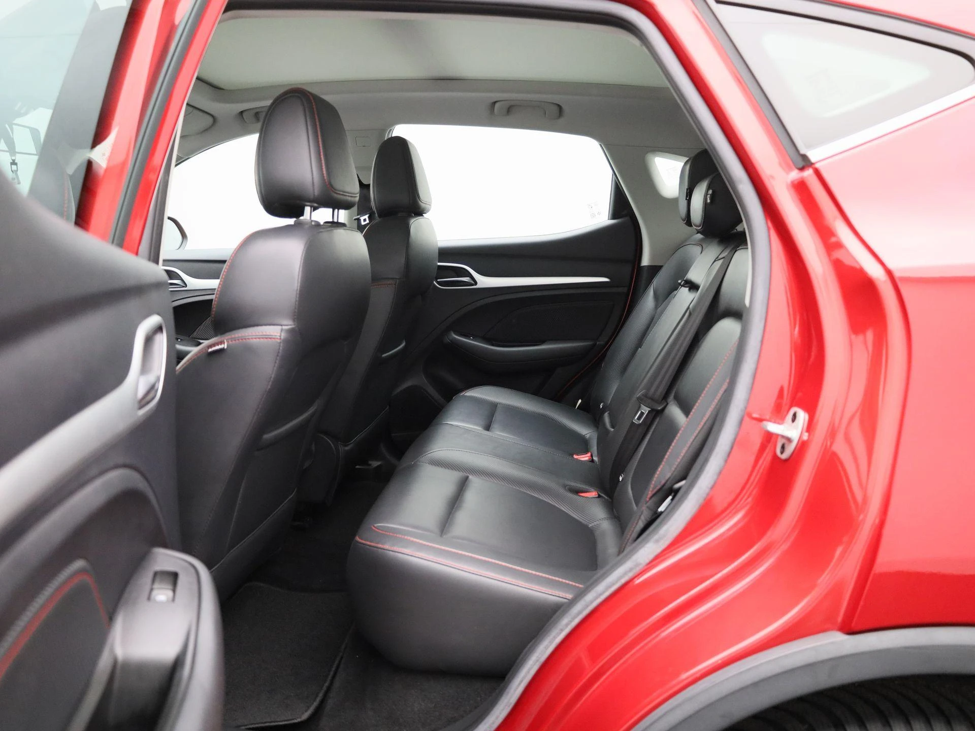MG-ZS EV-image-9