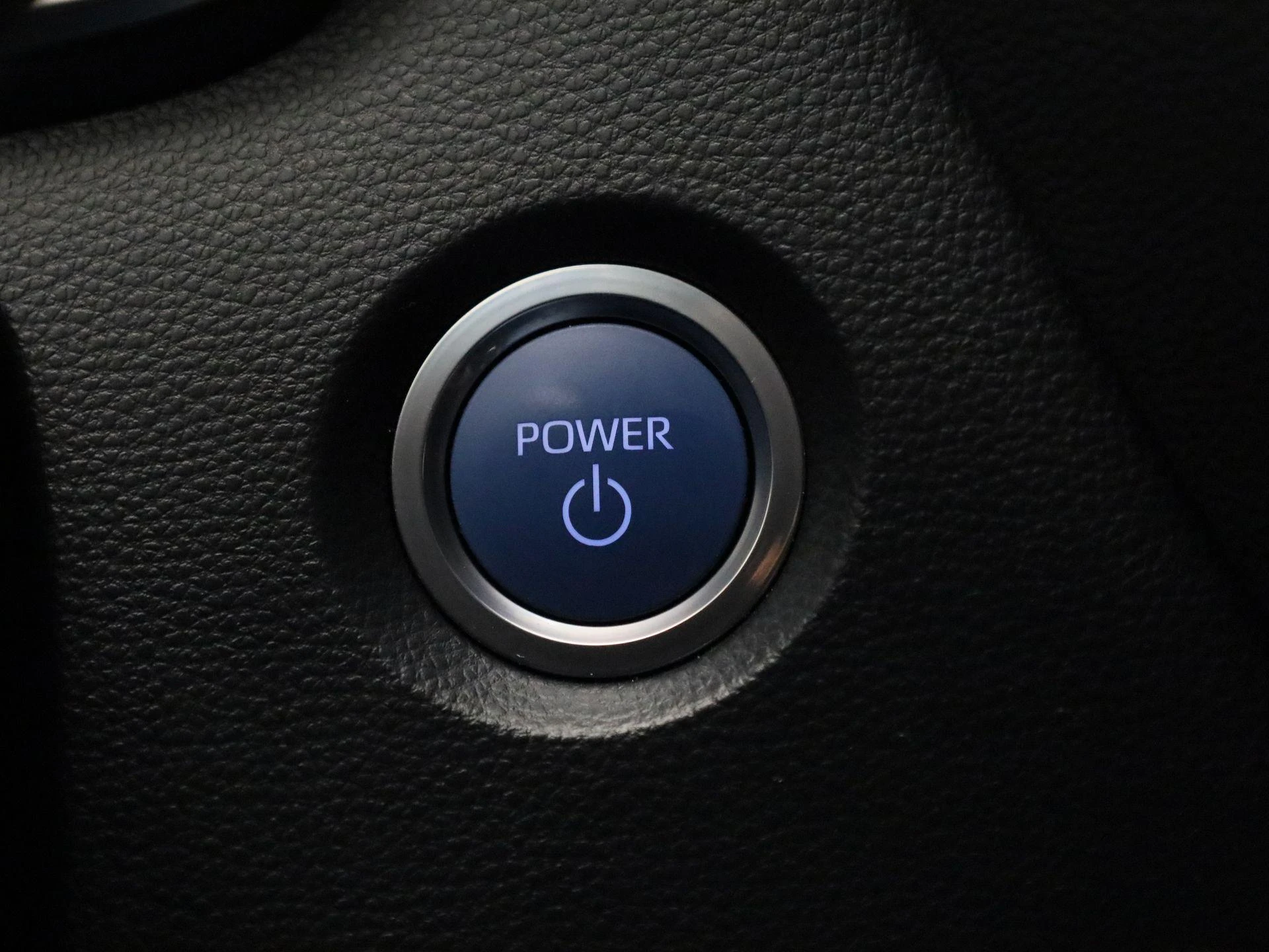 Toyota Corolla Touring Sports 1.8 Hybrid Business Plus