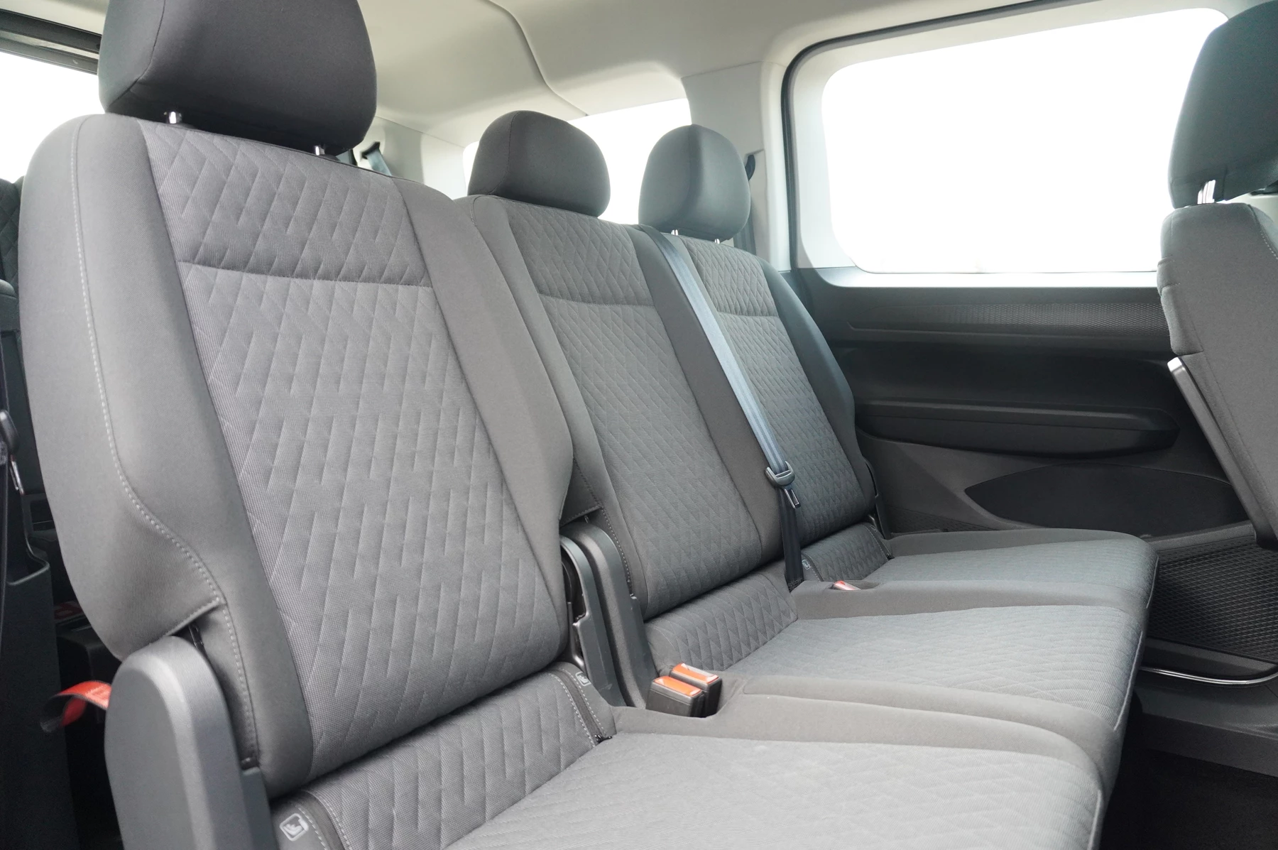 Volkswagen-Caddy-image-9