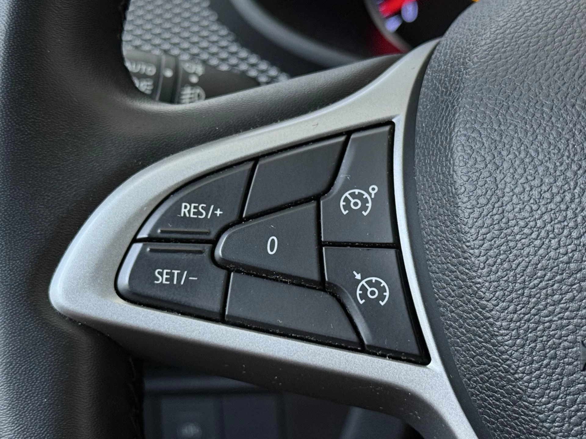 Dacia-Sandero-image-12