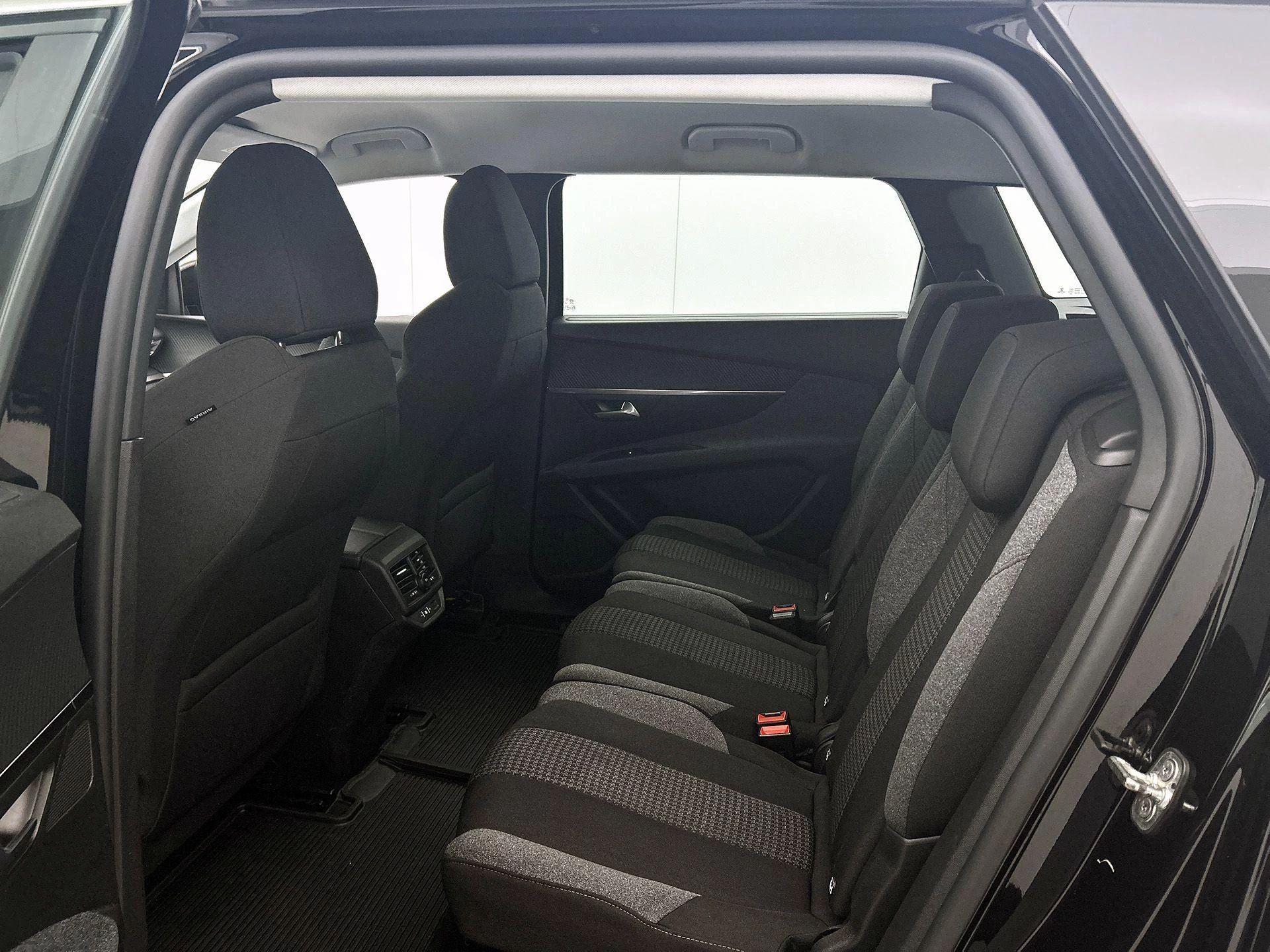 Peugeot-5008-image-26