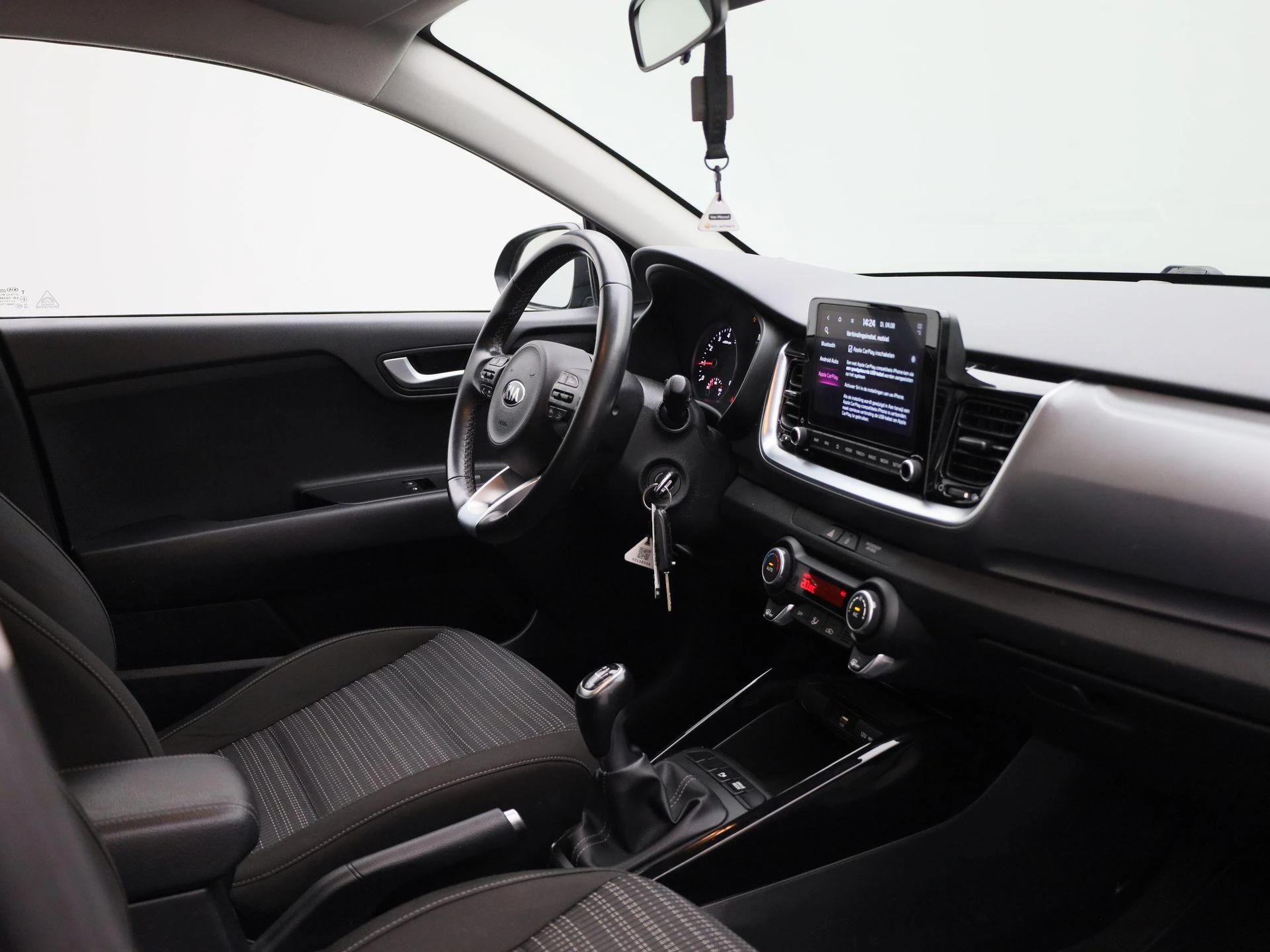 Kia-Stonic-image-28