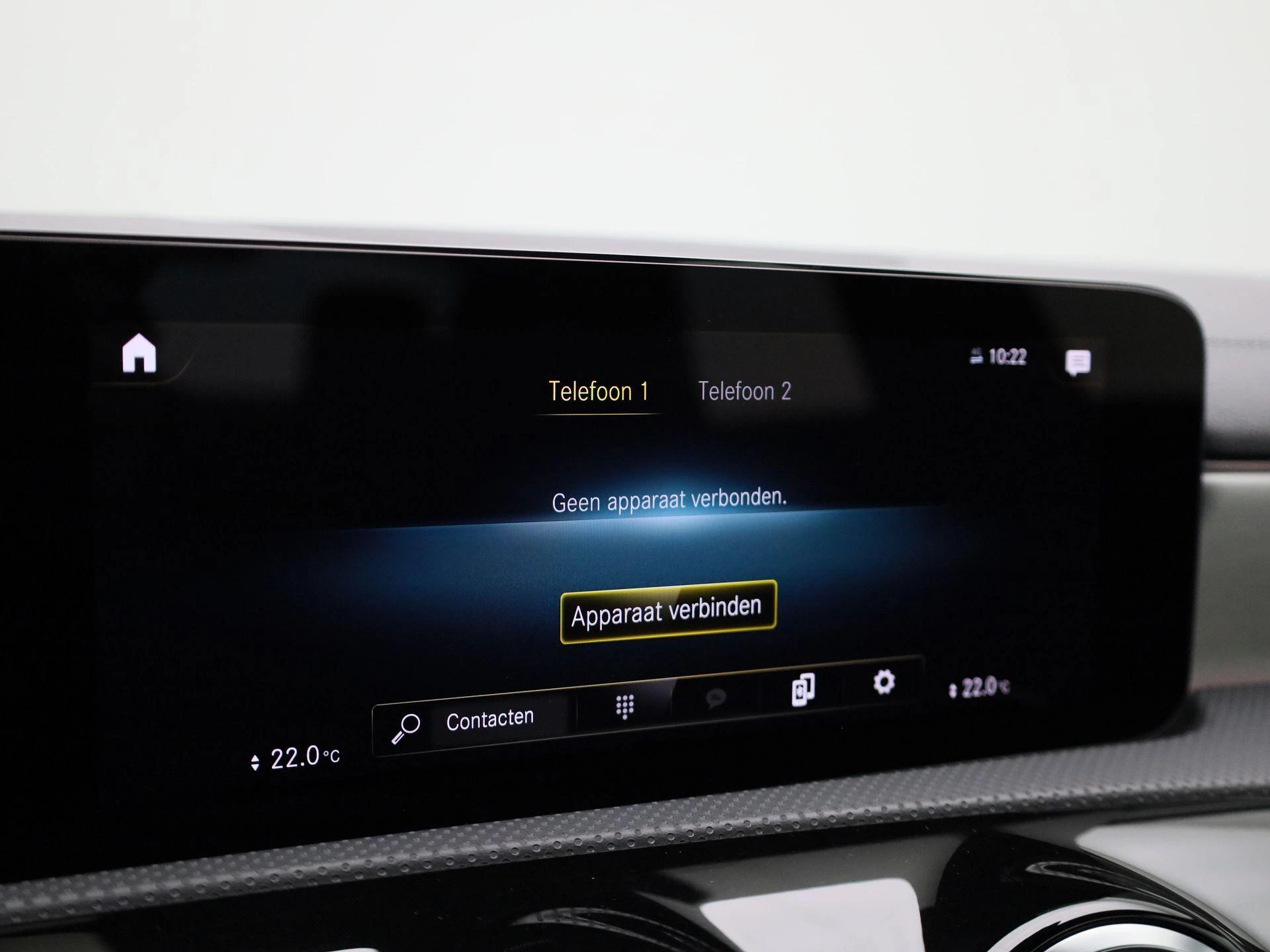 Mercedes-Benz-CLA-image-18