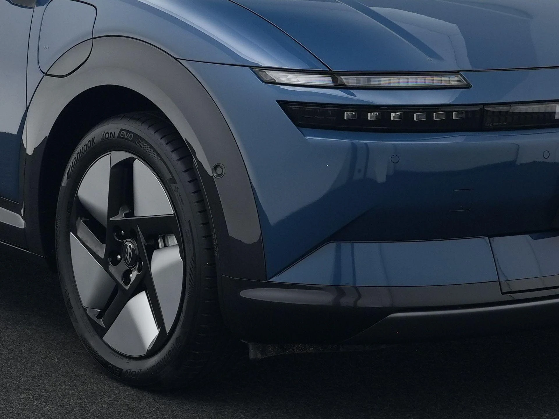 Hyundai-IONIQ 3-image-10