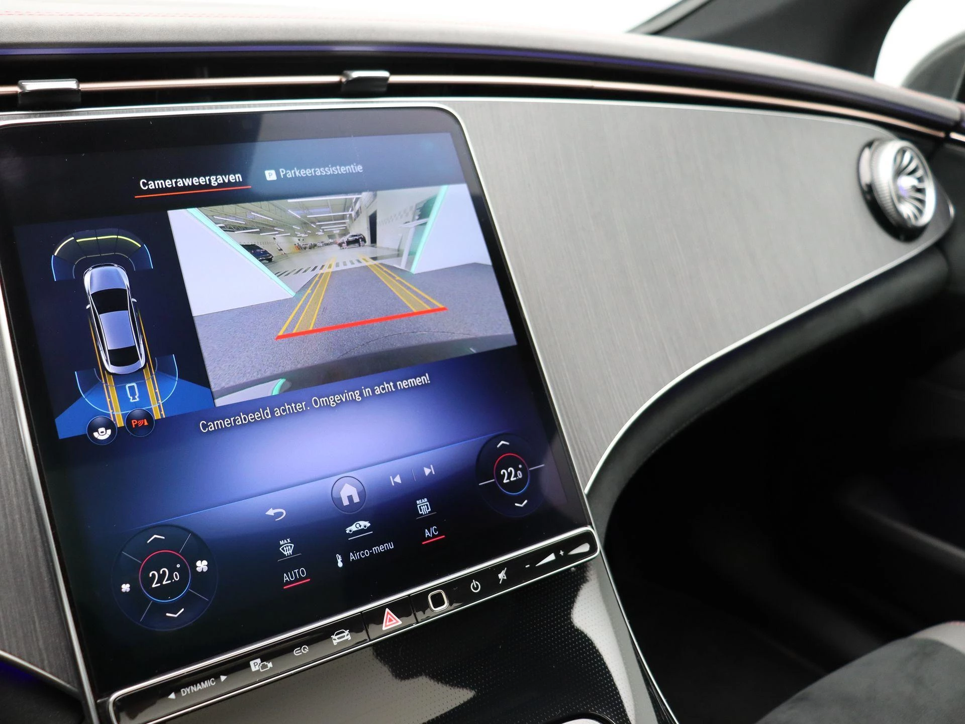 Mercedes-Benz EQE 300 AMG Line + AIRMATIC + PANORAMISCH DAK +