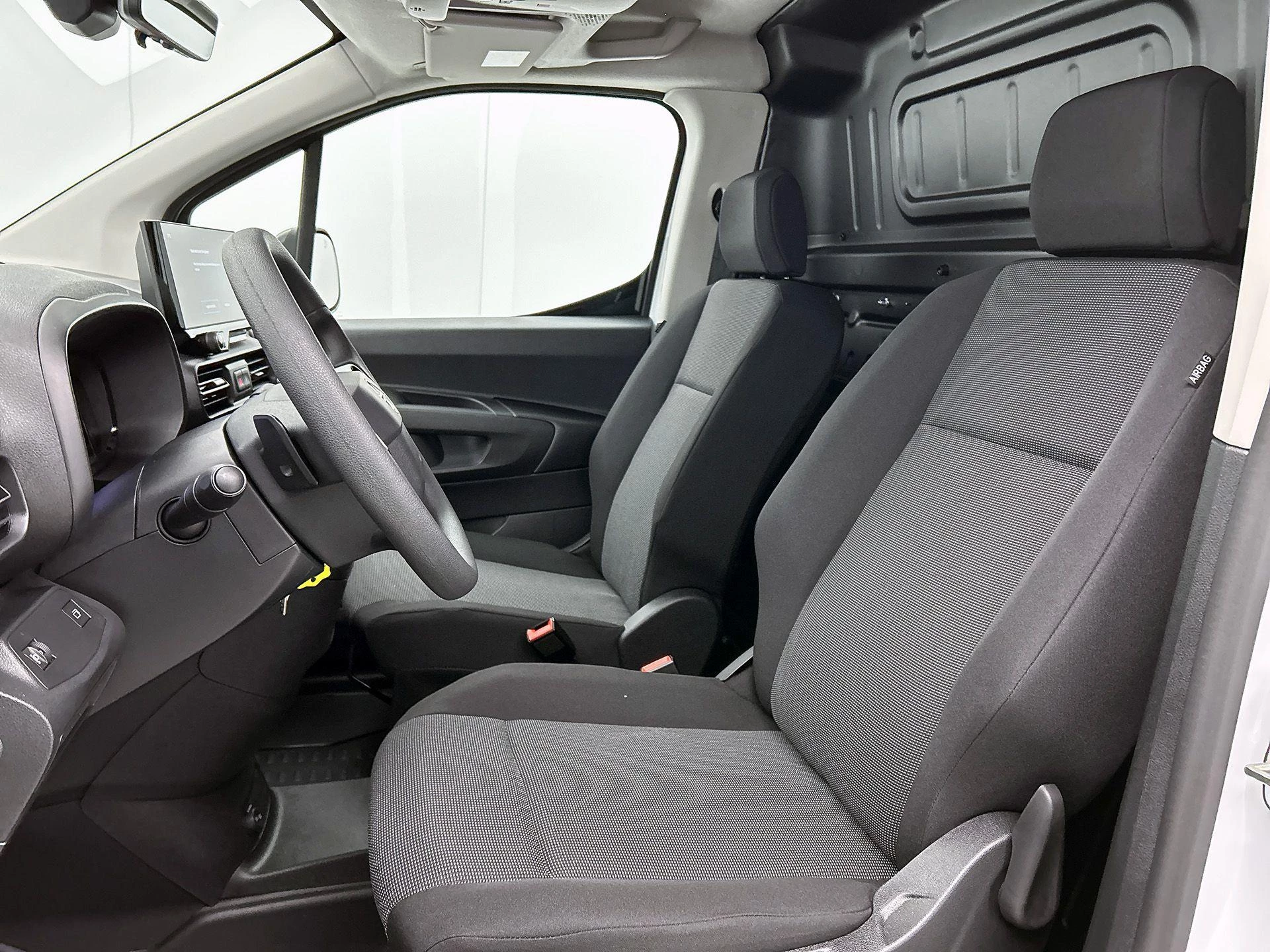 Opel-Combo-e-image-28