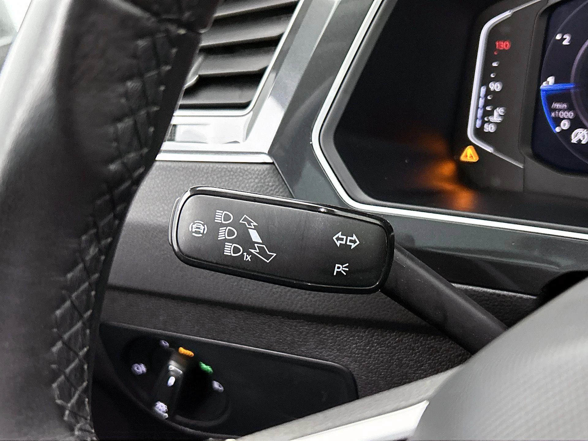Volkswagen-Tiguan-image-9