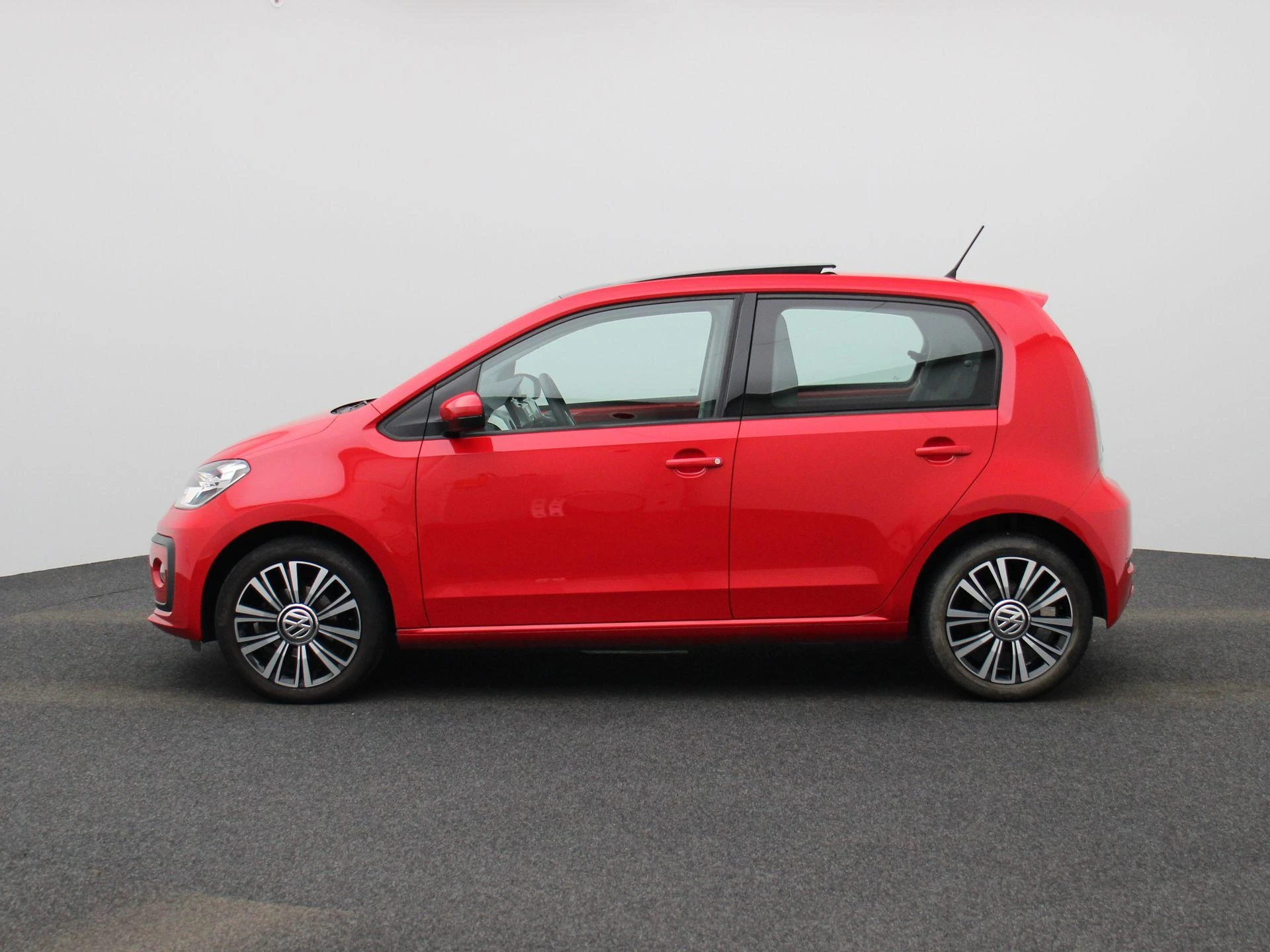 Volkswagen-up!-image-3