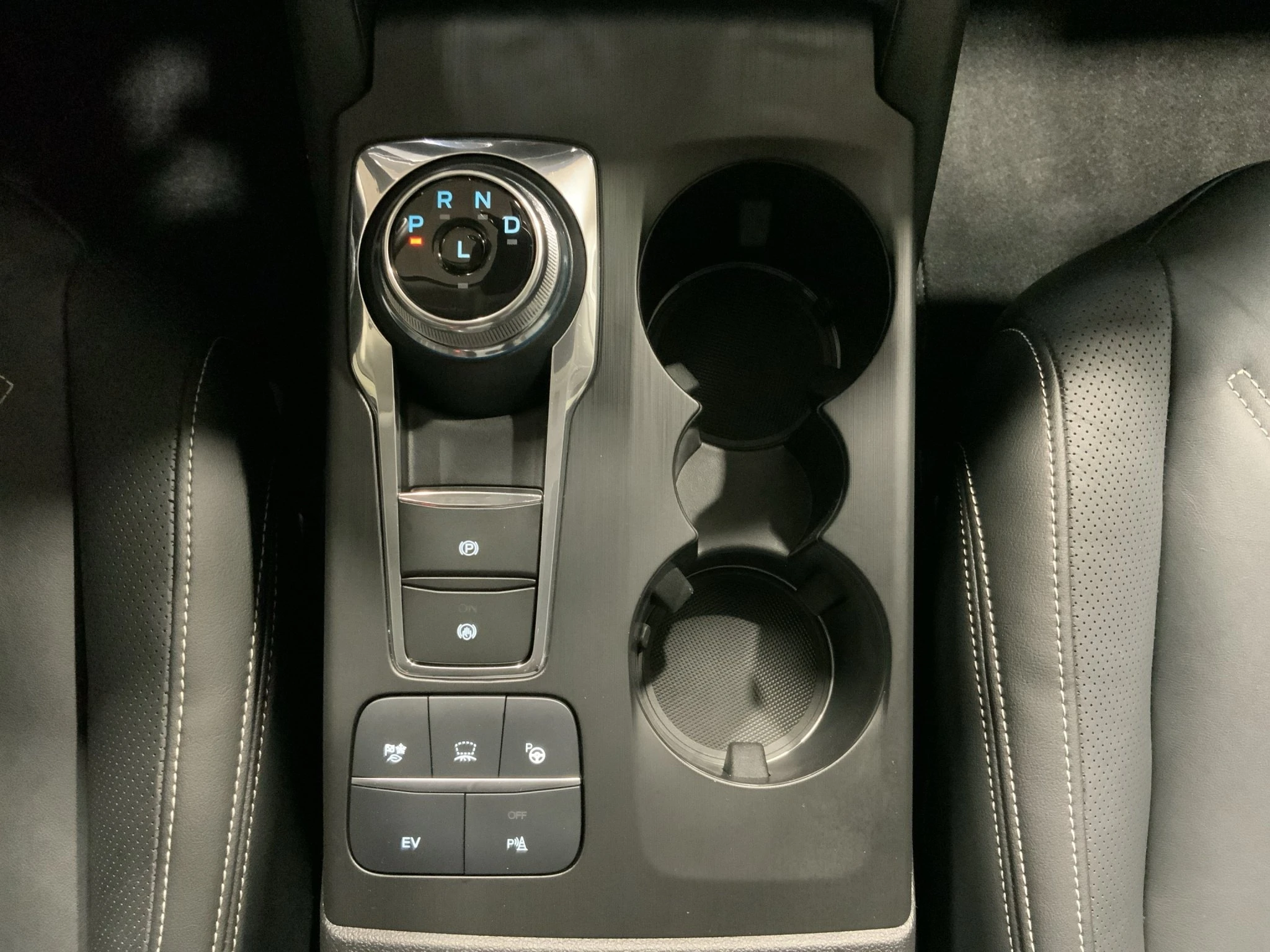 Ford-Kuga-image-17