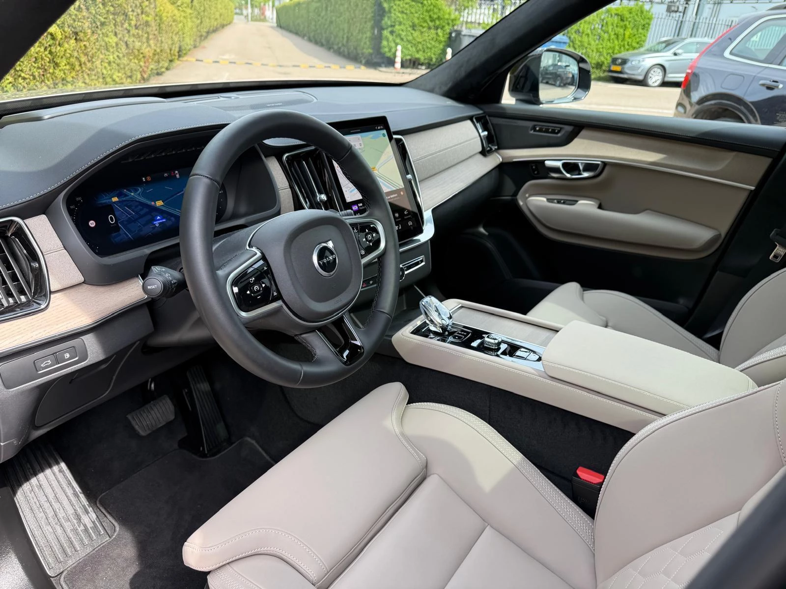 Volvo-XC90-image-31