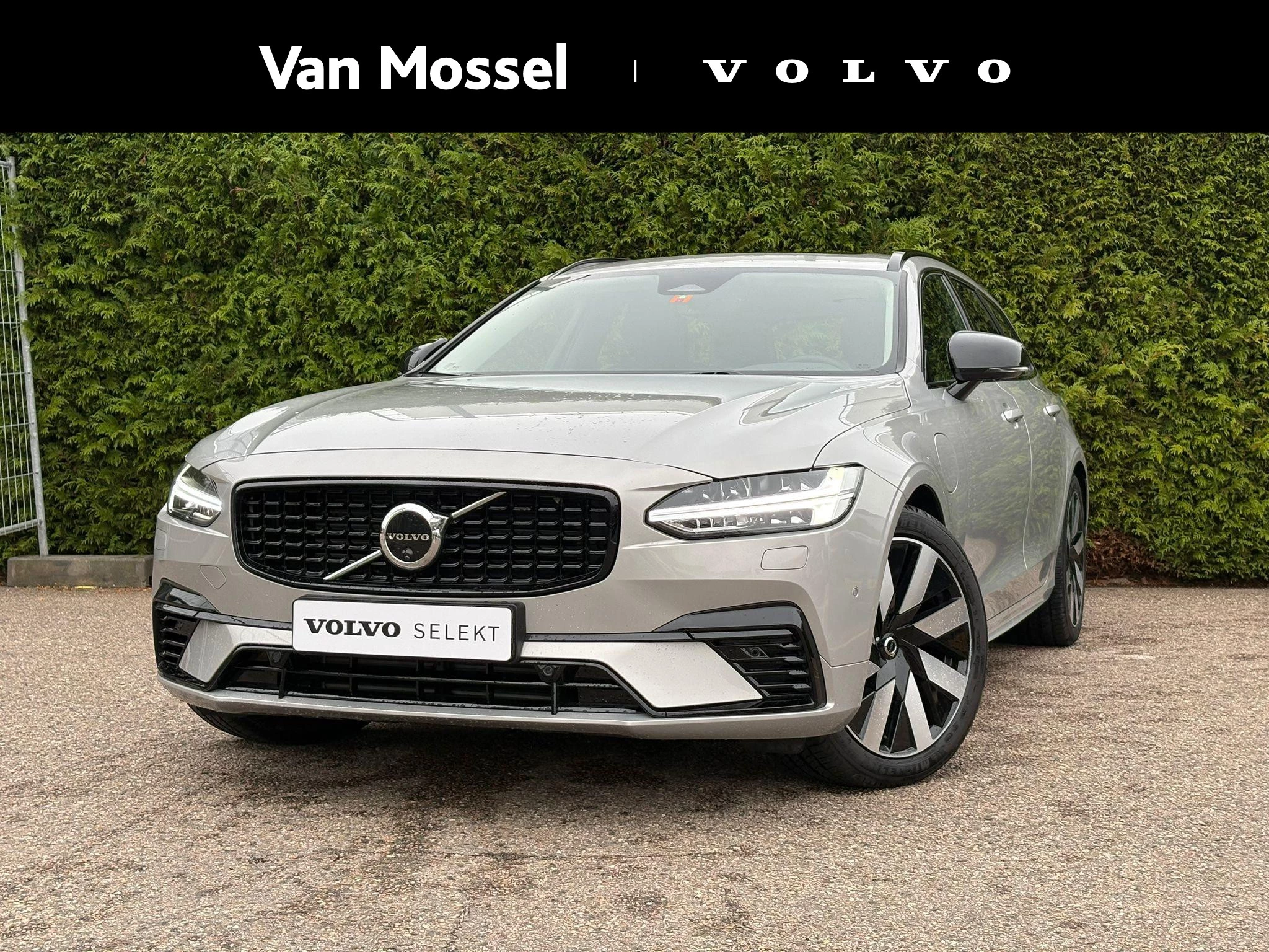 Volvo-V90-image-0