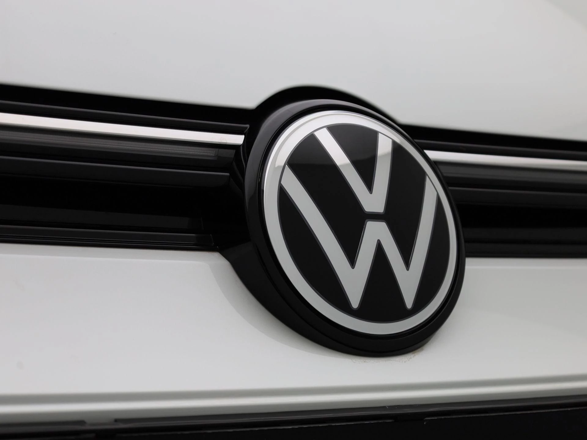Volkswagen-Golf-image-43