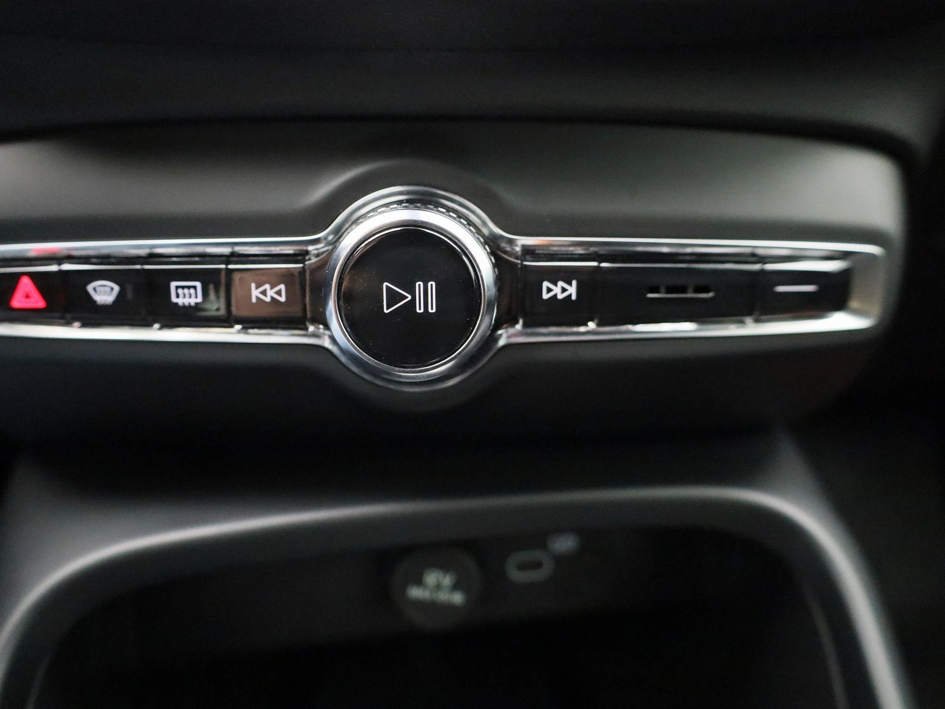Volvo-XC40-image-20