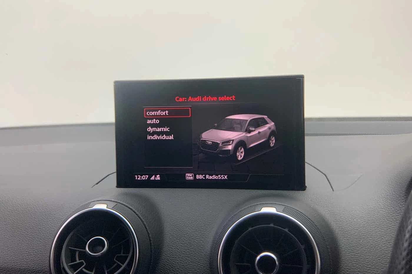 Audi-Q2-image-17