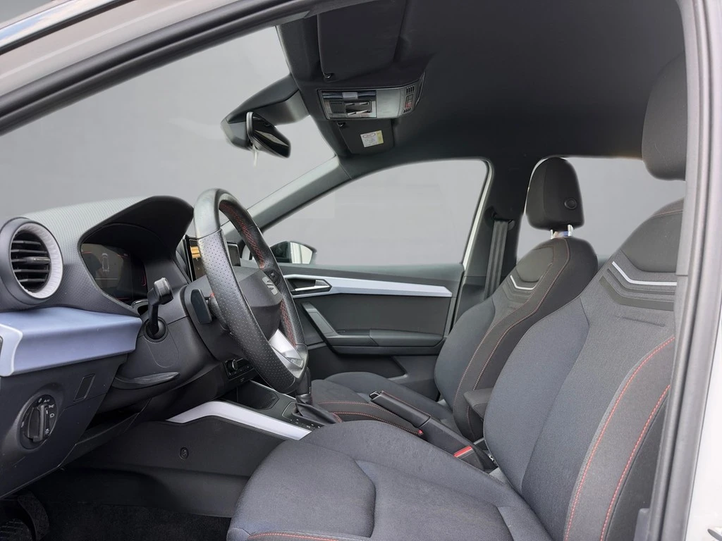 SEAT-Arona-image-6