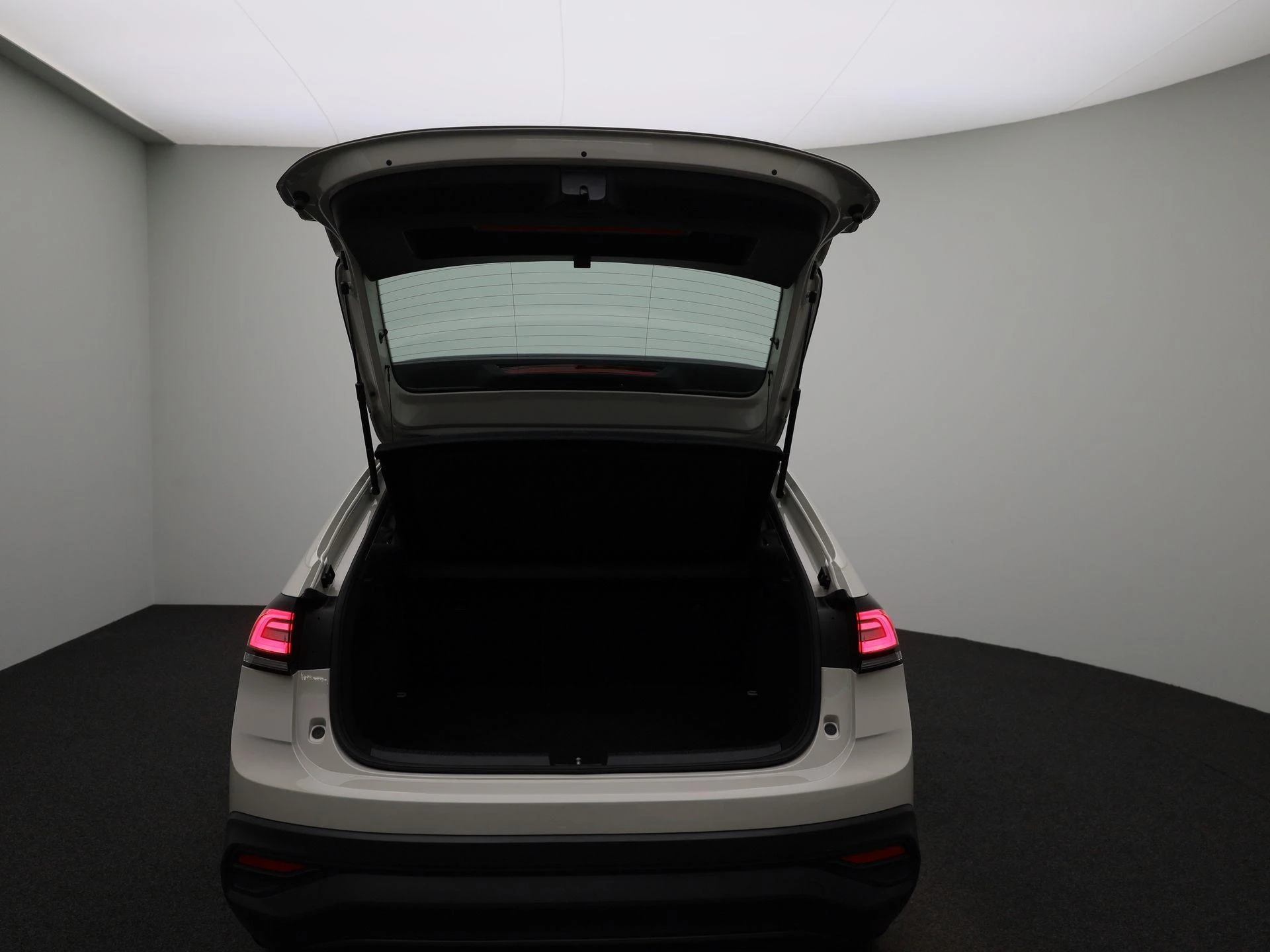Volkswagen-Taigo-image-10