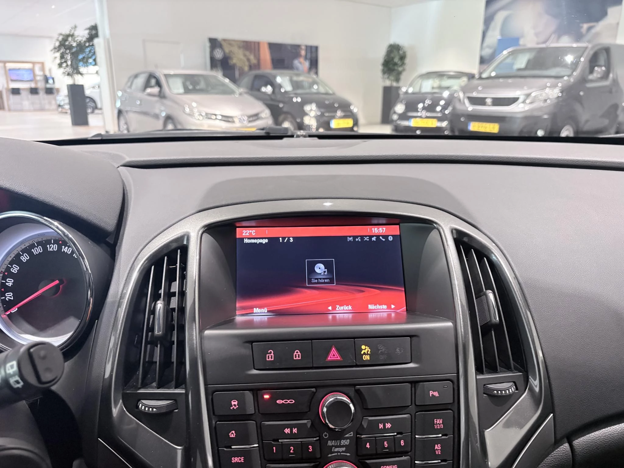 Opel-Astra-image-18