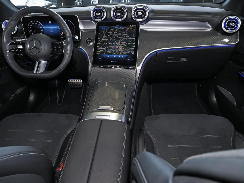 Mercedes-Benz-GLC 300 d-image-14