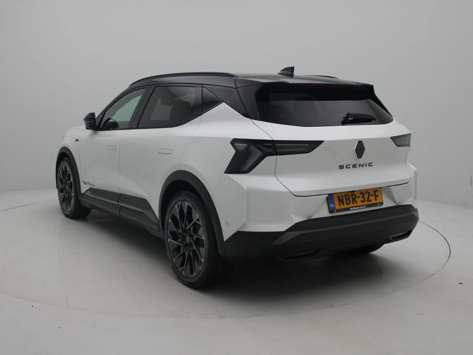Renault-Scénic-image-1