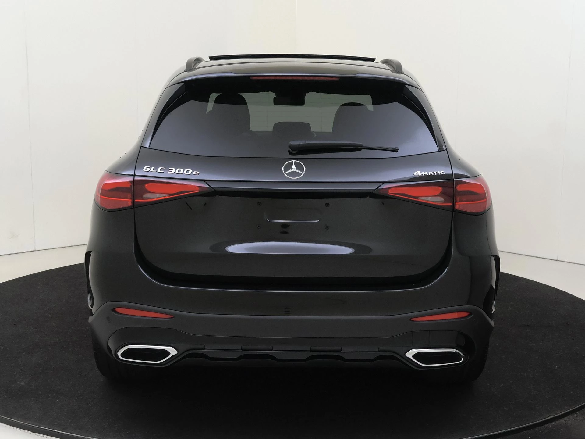 Mercedes-Benz-GLC-image-6