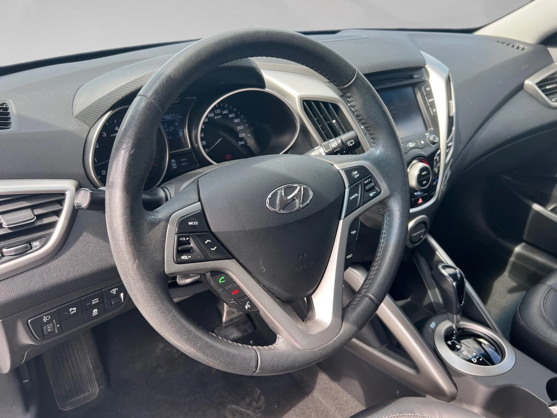Hyundai Veloster 1.6 GDI 140 PACK PREMIUM DCT-6