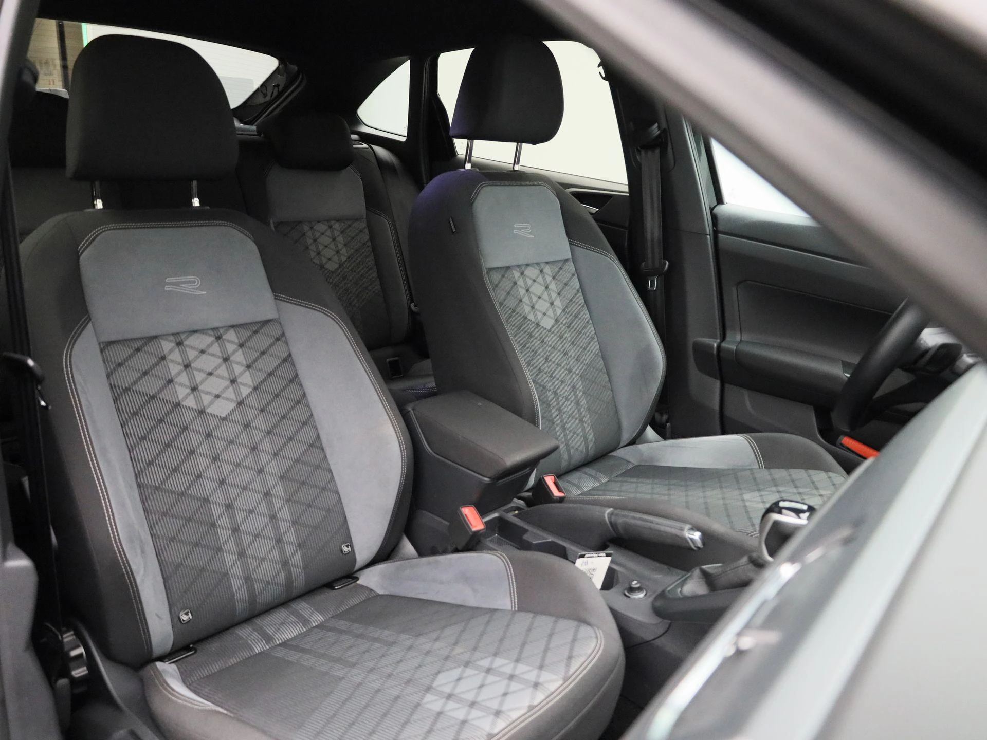 Volkswagen-Taigo-image-38