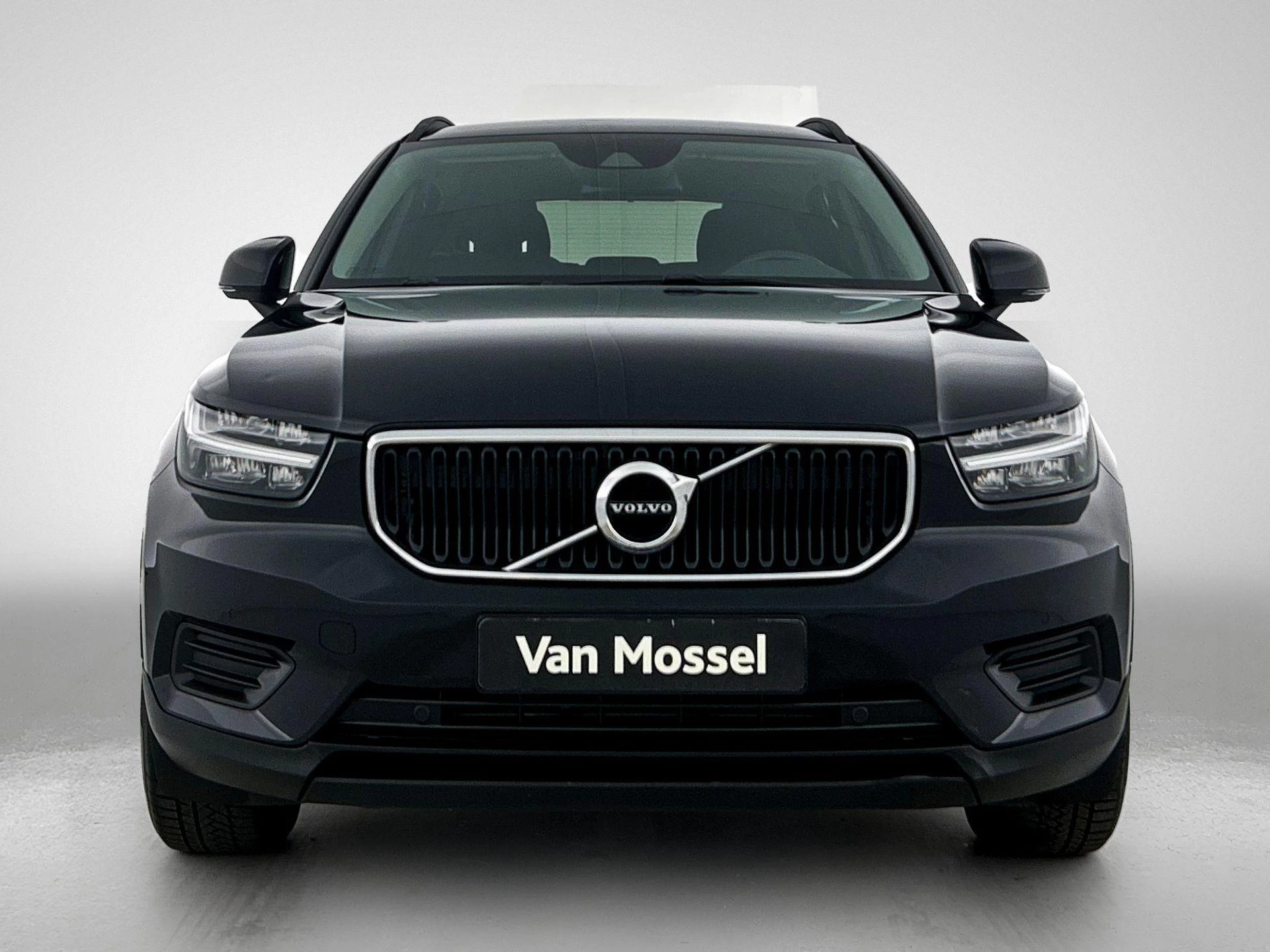 Volvo-XC40-image-4