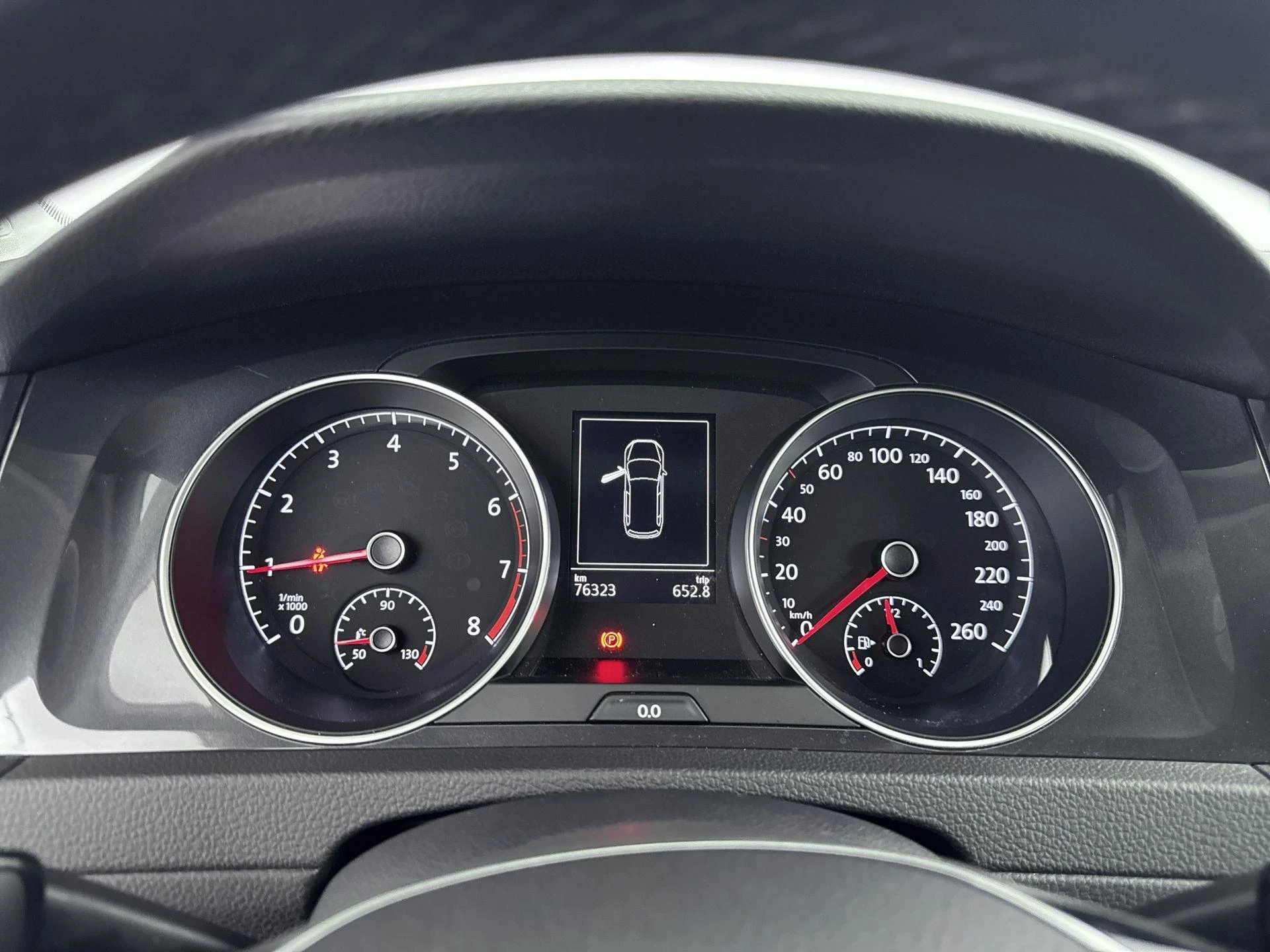 Volkswagen-Golf-image-9