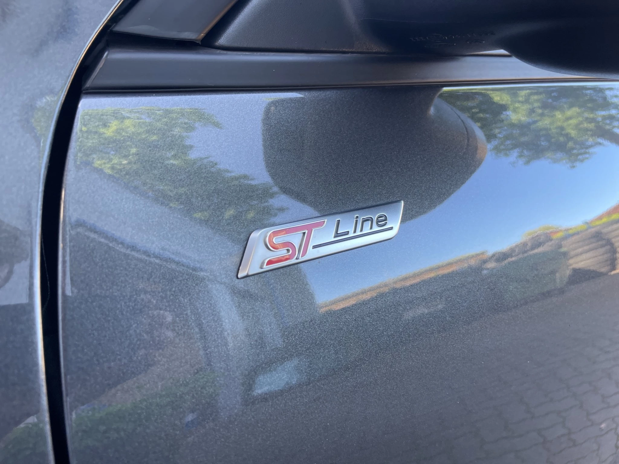 Ford Kuga ST-Line Aut.*KAM*LED-MATRIX*NAVI*GRA*WINTER-PKT.