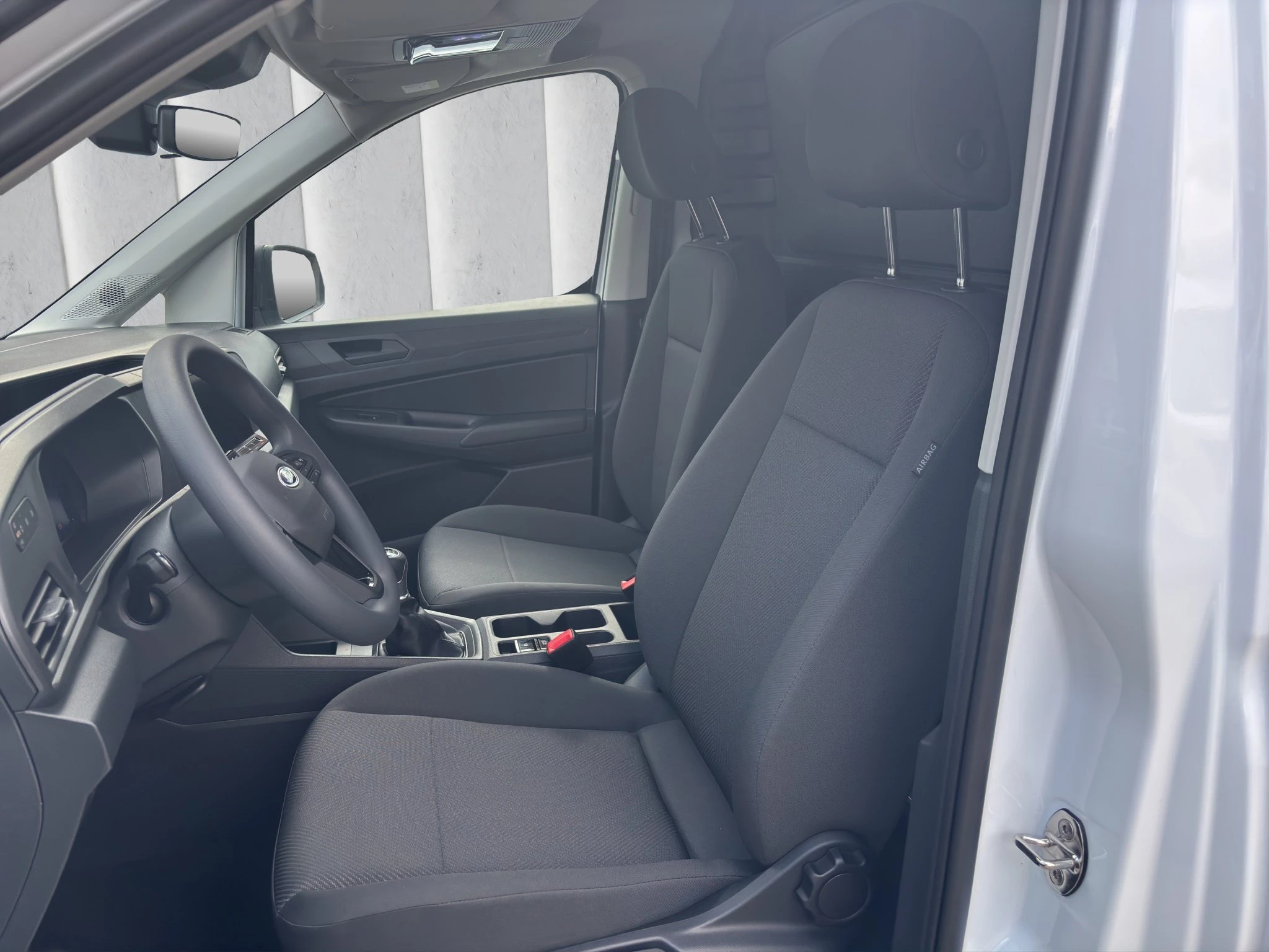 Ford Transit Connect Kastenwagen Trend Kurzer Radstand (L1) 2.0 l Ecoblue . 6-Gang-Schaltgetriebe. Fronta