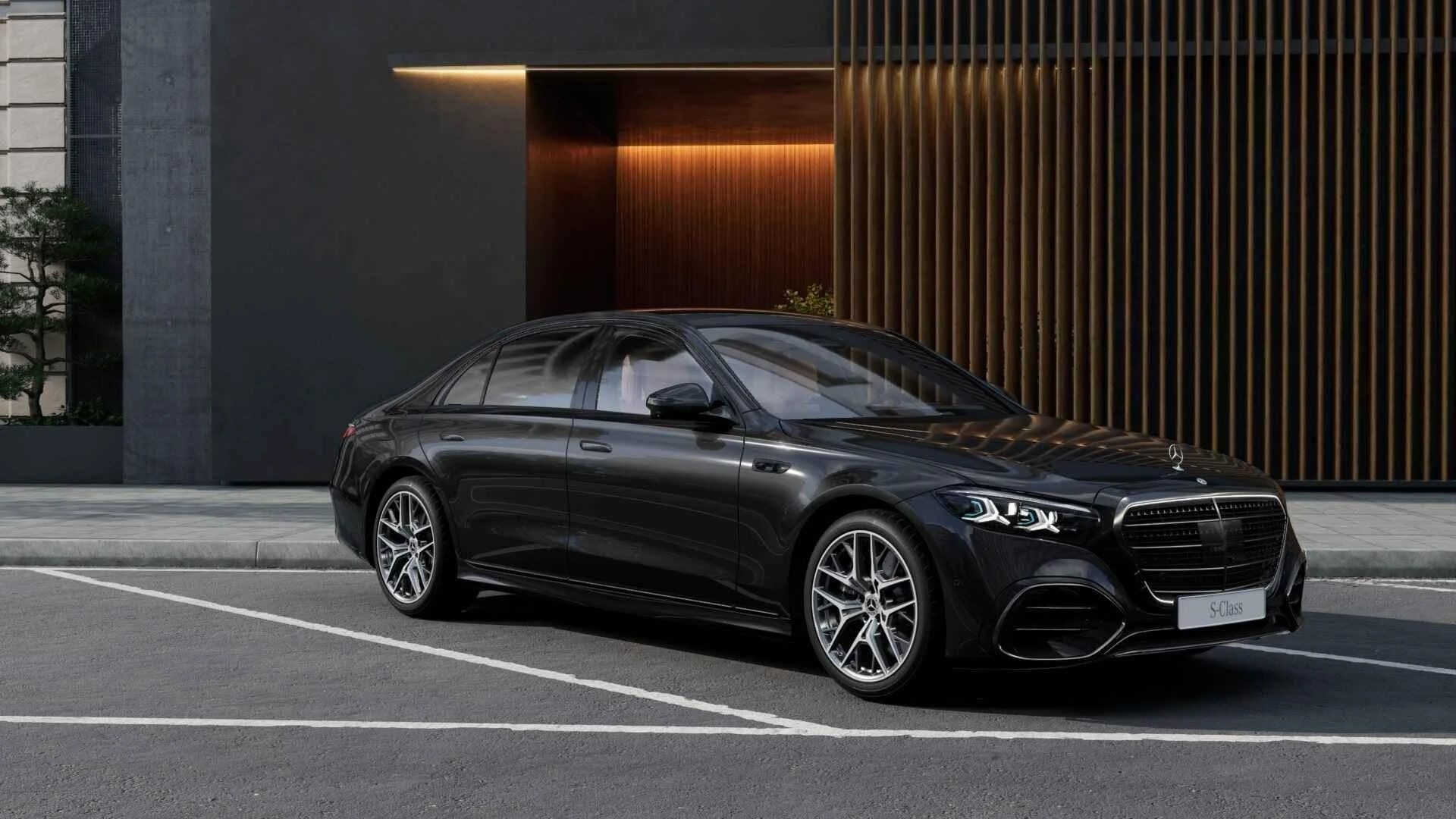Mercedes-Benz-S-Klasse-image-1
