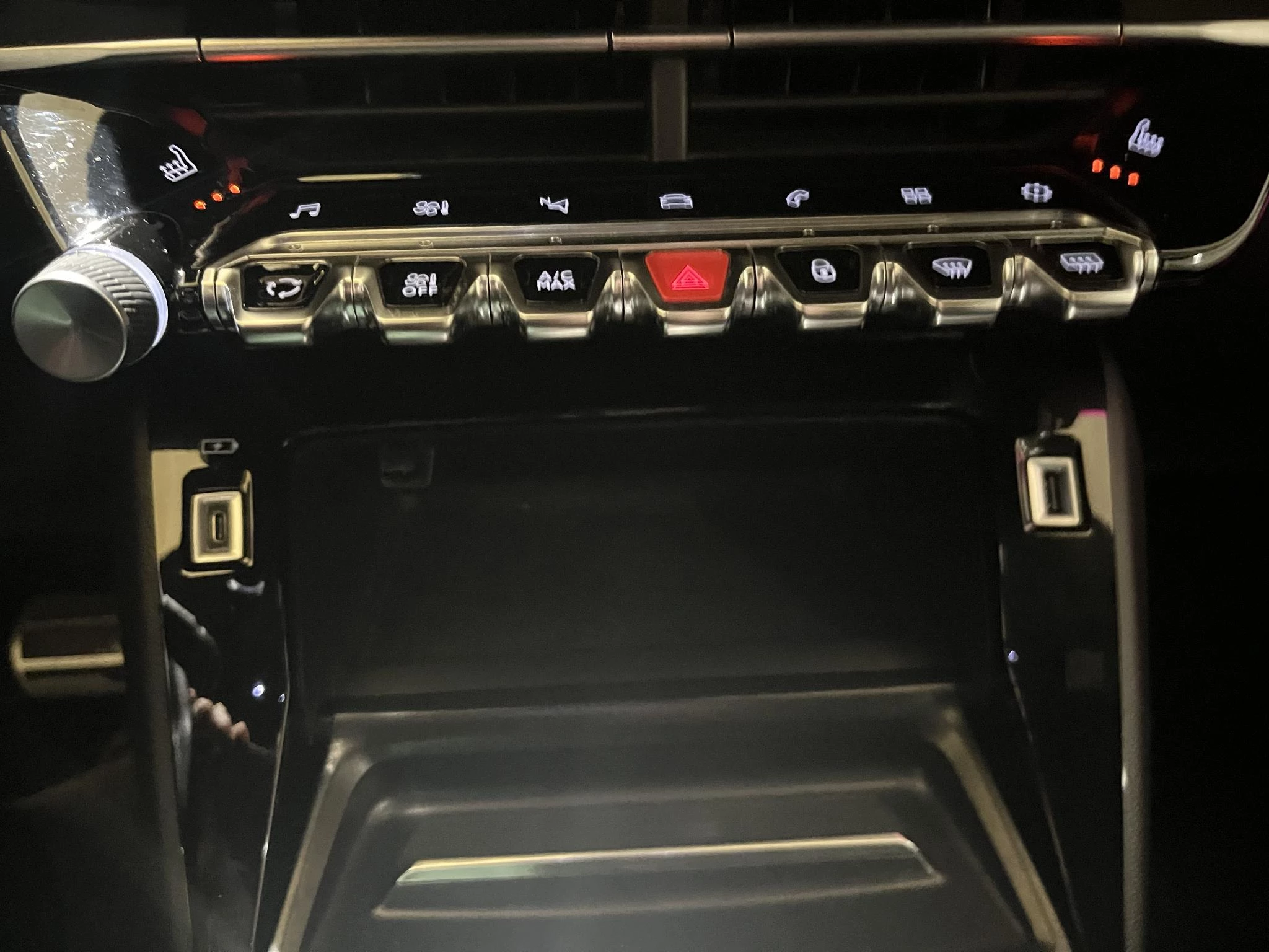 Peugeot-208-image-13