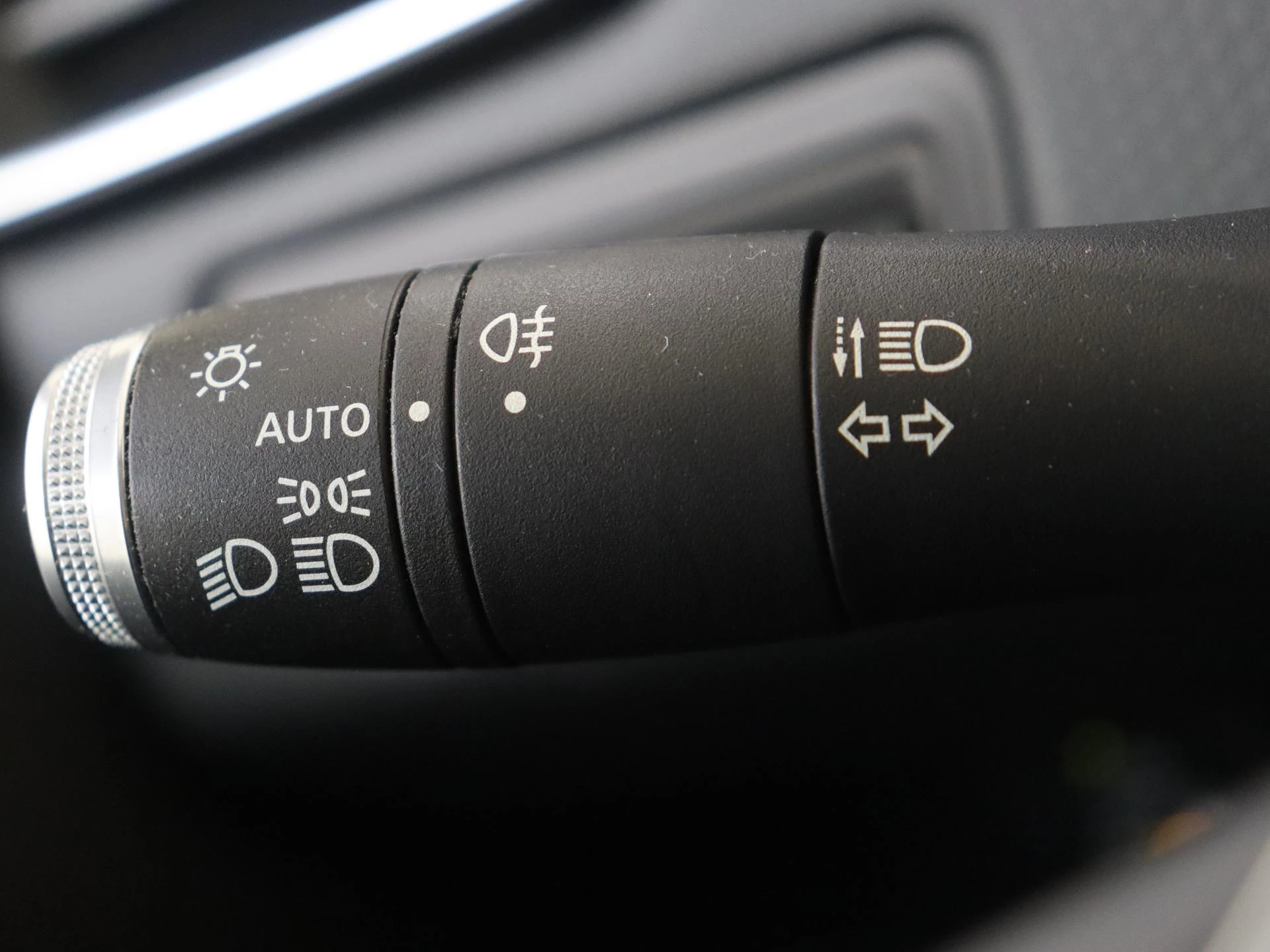 Renault-Clio-image-25
