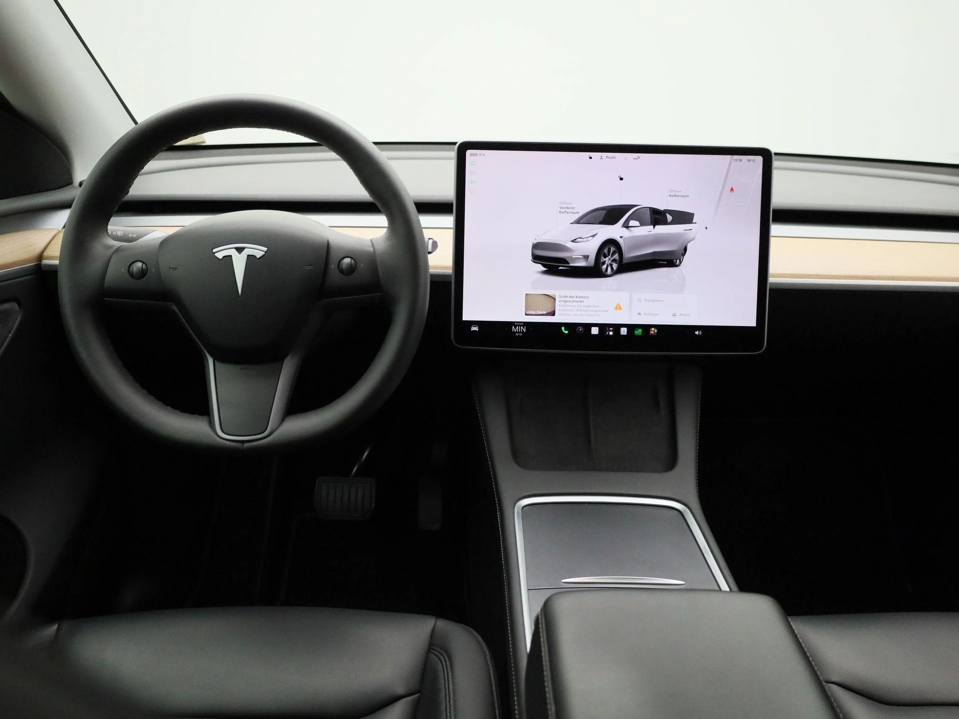 Tesla-Model Y-image-6