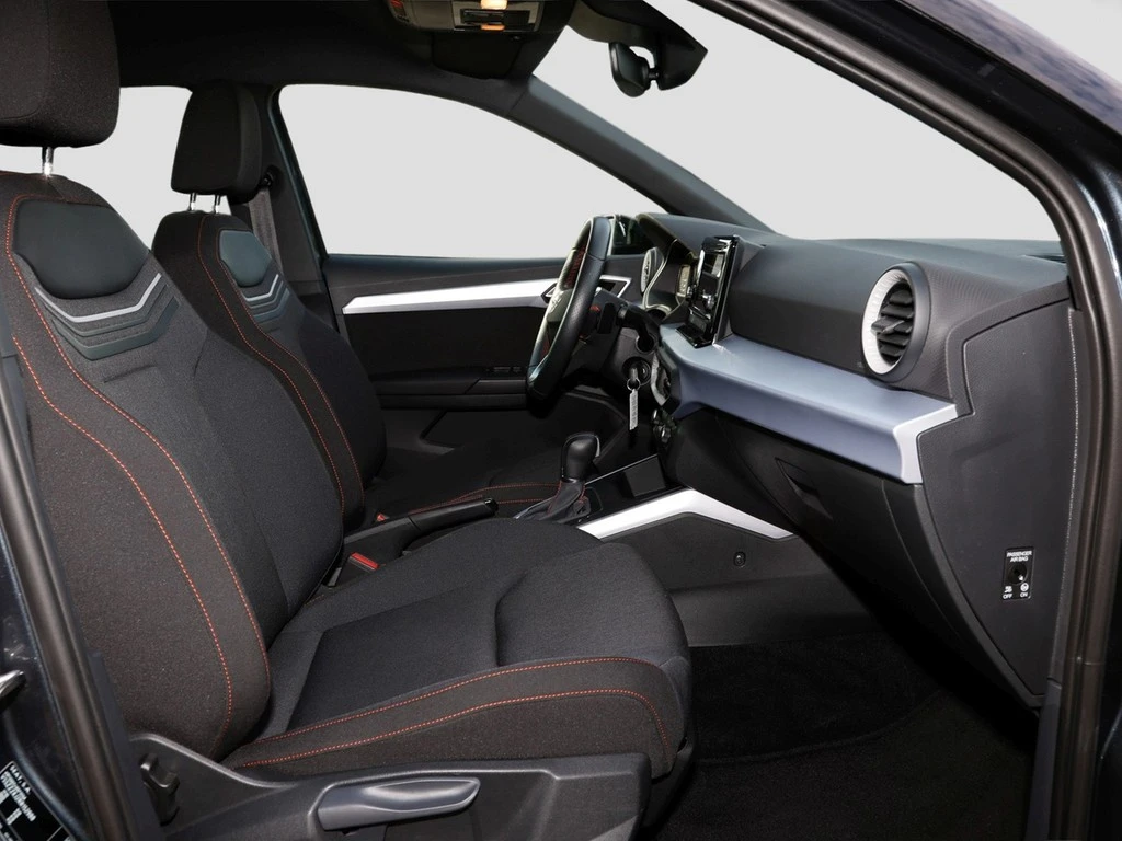 SEAT-Arona-image-6